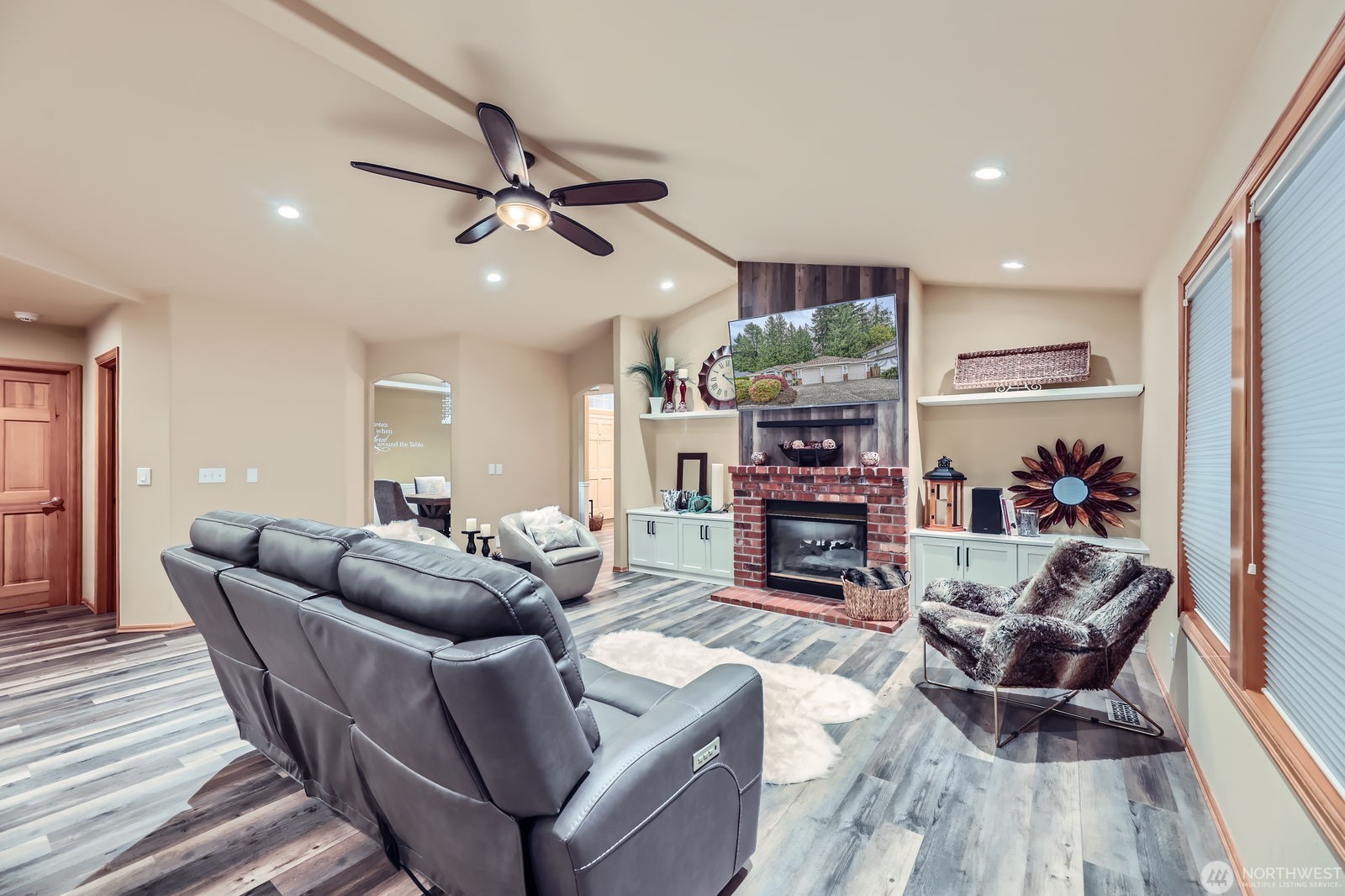 Mill Creek, Washington, 98012, United States, 3 Bedrooms Bedrooms, ,3 BathroomsBathrooms,Residential,For Sale,1792032