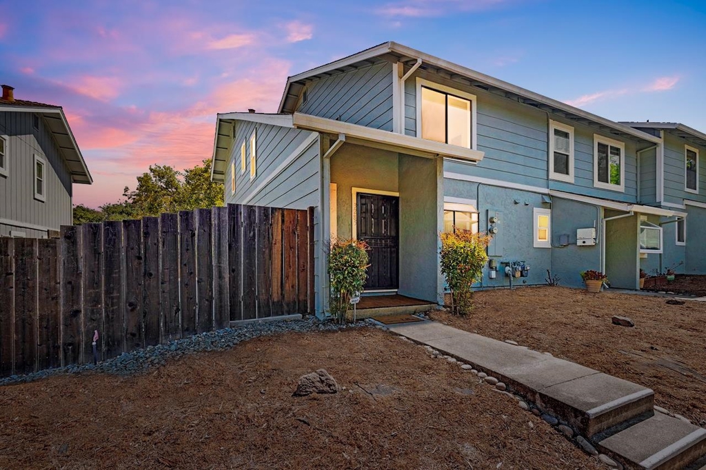 Hayward, California, 94541, United States, 2 Bedrooms Bedrooms, ,2 BathroomsBathrooms,Residential,For Sale,2012744