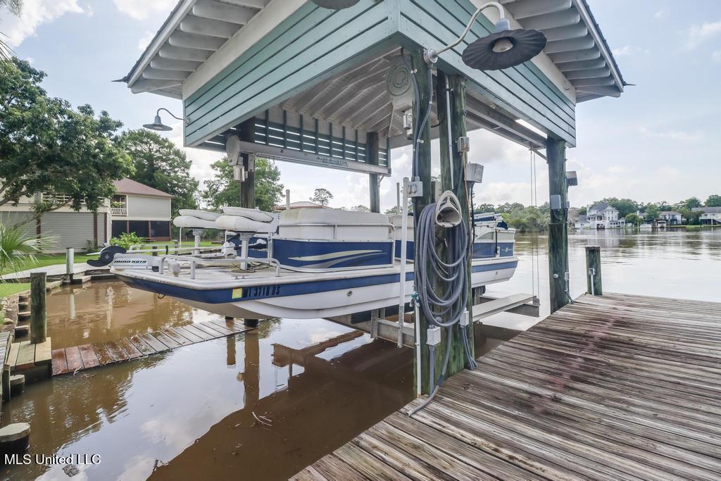 Gulfport, Mississippi, 39507, United States, 4 Bedrooms Bedrooms, ,3 BathroomsBathrooms,Residential,For Sale,1903526