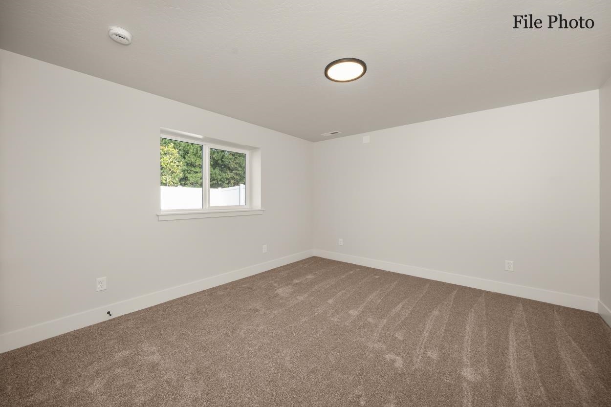 Nine Mile Falls, Washington, 99026, United States, 4 Bedrooms Bedrooms, ,3 BathroomsBathrooms,Residential,For Sale,1986138