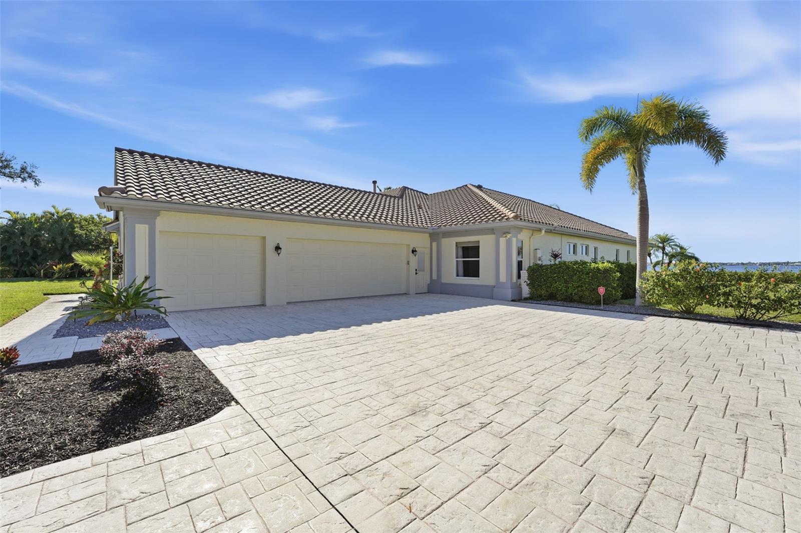 PORT CHARLOTTE, Florida, 33953, United States, 4 Bedrooms Bedrooms, ,5 BathroomsBathrooms,Residential,For Sale,2012337