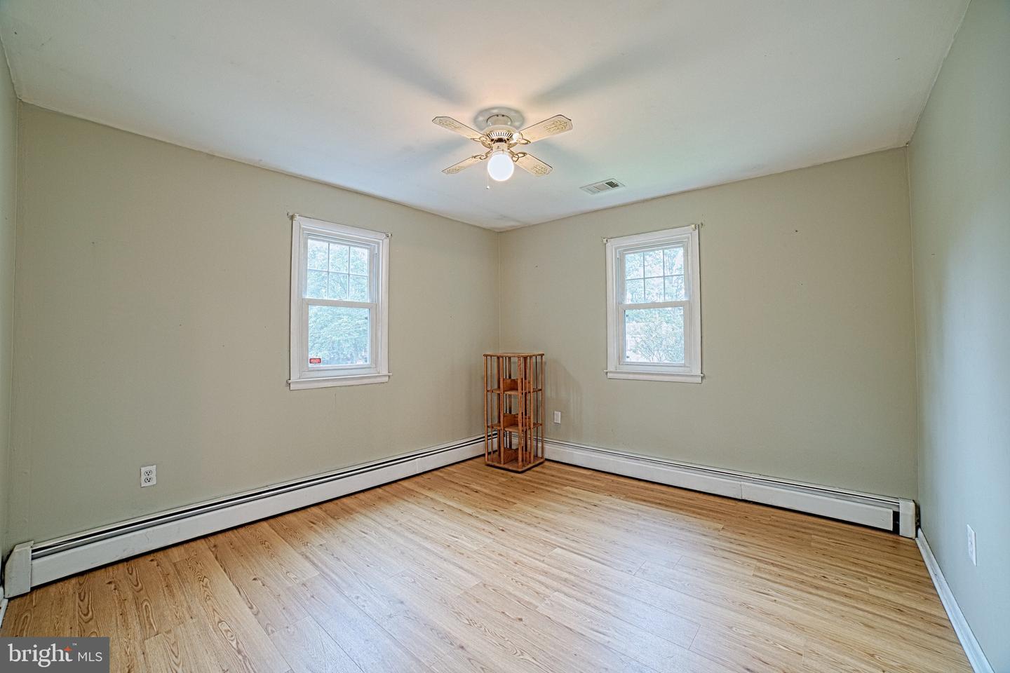 Annapolis, Maryland, 21403, United States, 4 Bedrooms Bedrooms, ,2 BathroomsBathrooms,Residential,For Sale,1911568