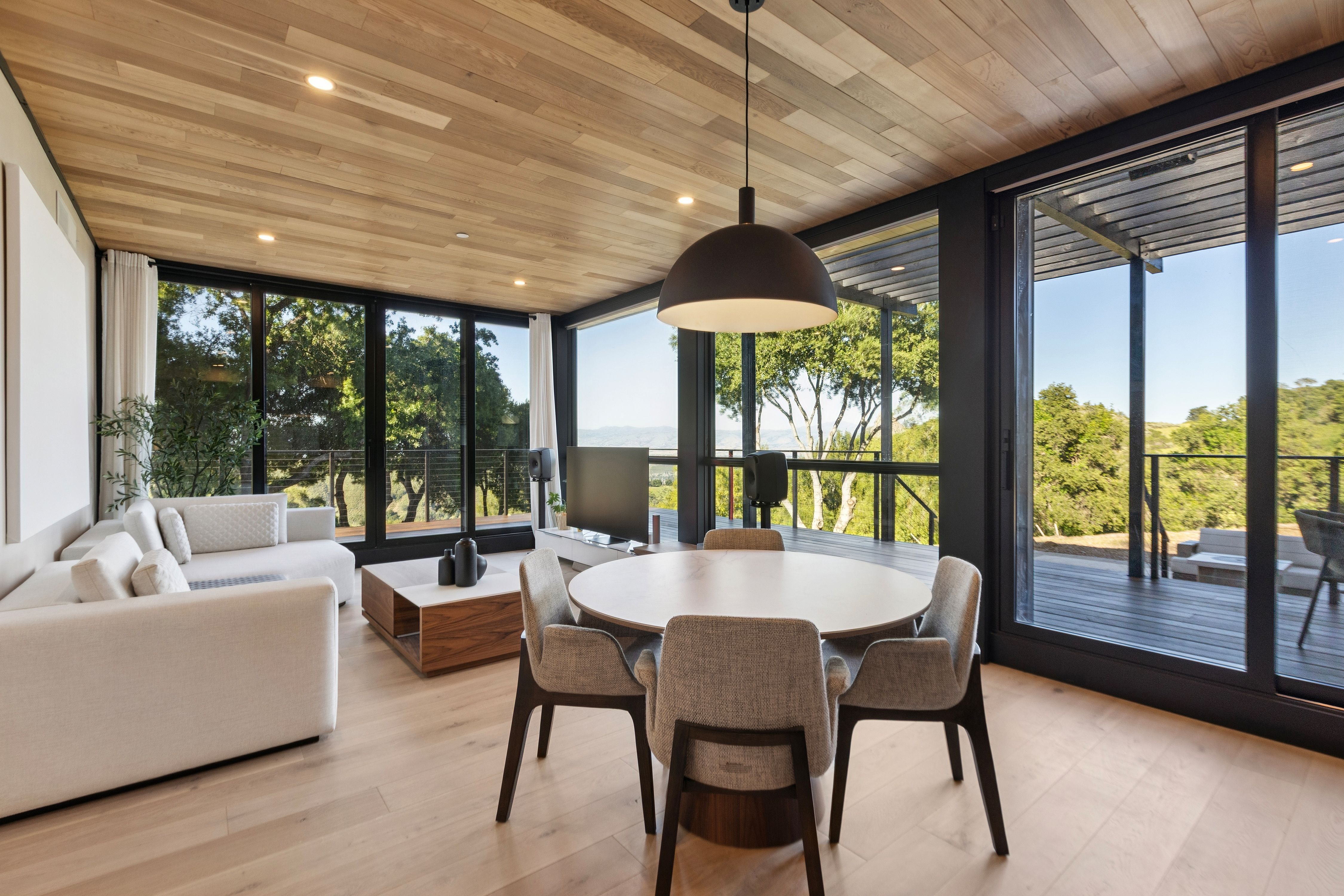  Modern Off-Grid Compound with Panoramic Valley Views - 物件實景