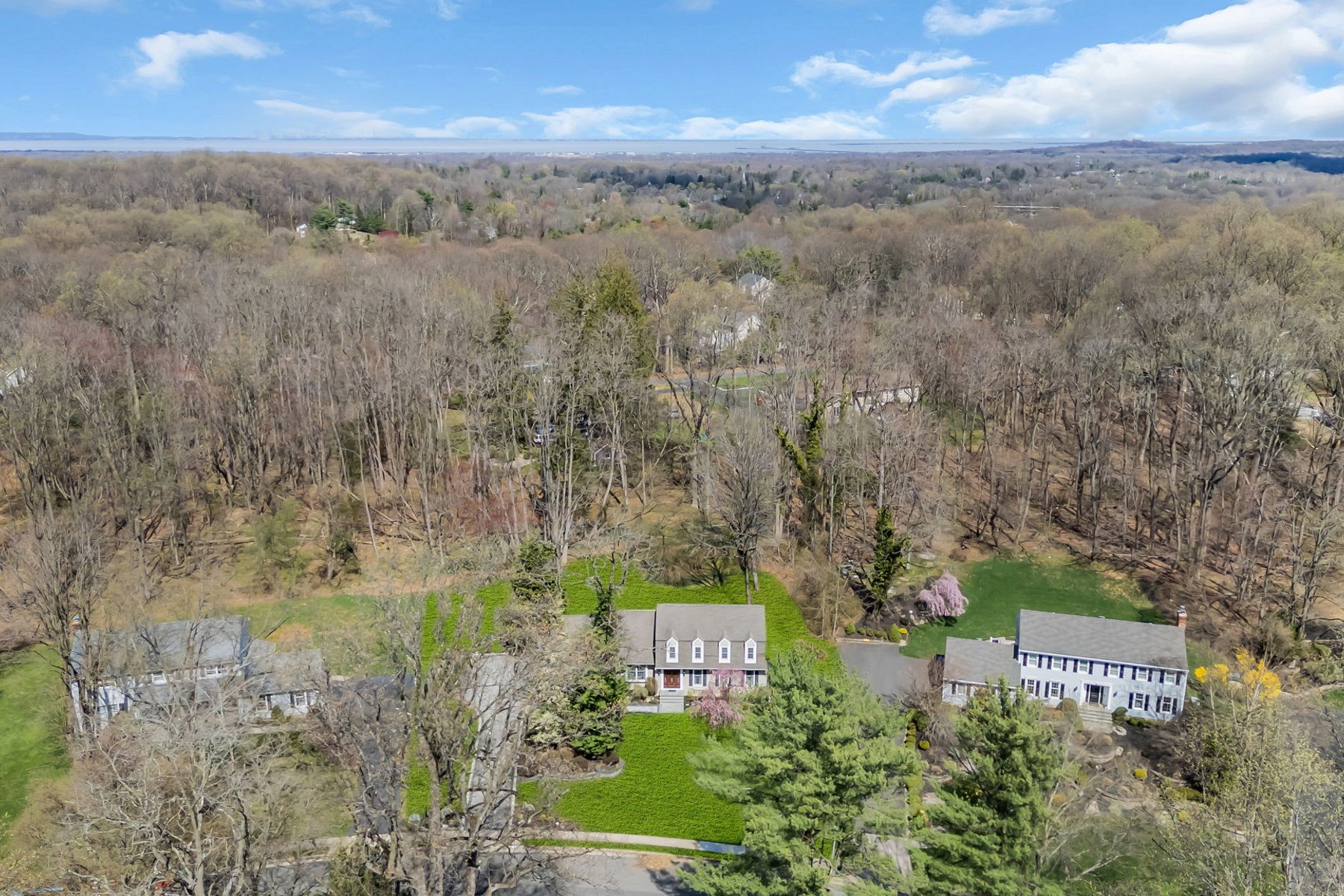  Spacious Middletown Colonial with Updates - 物件實景