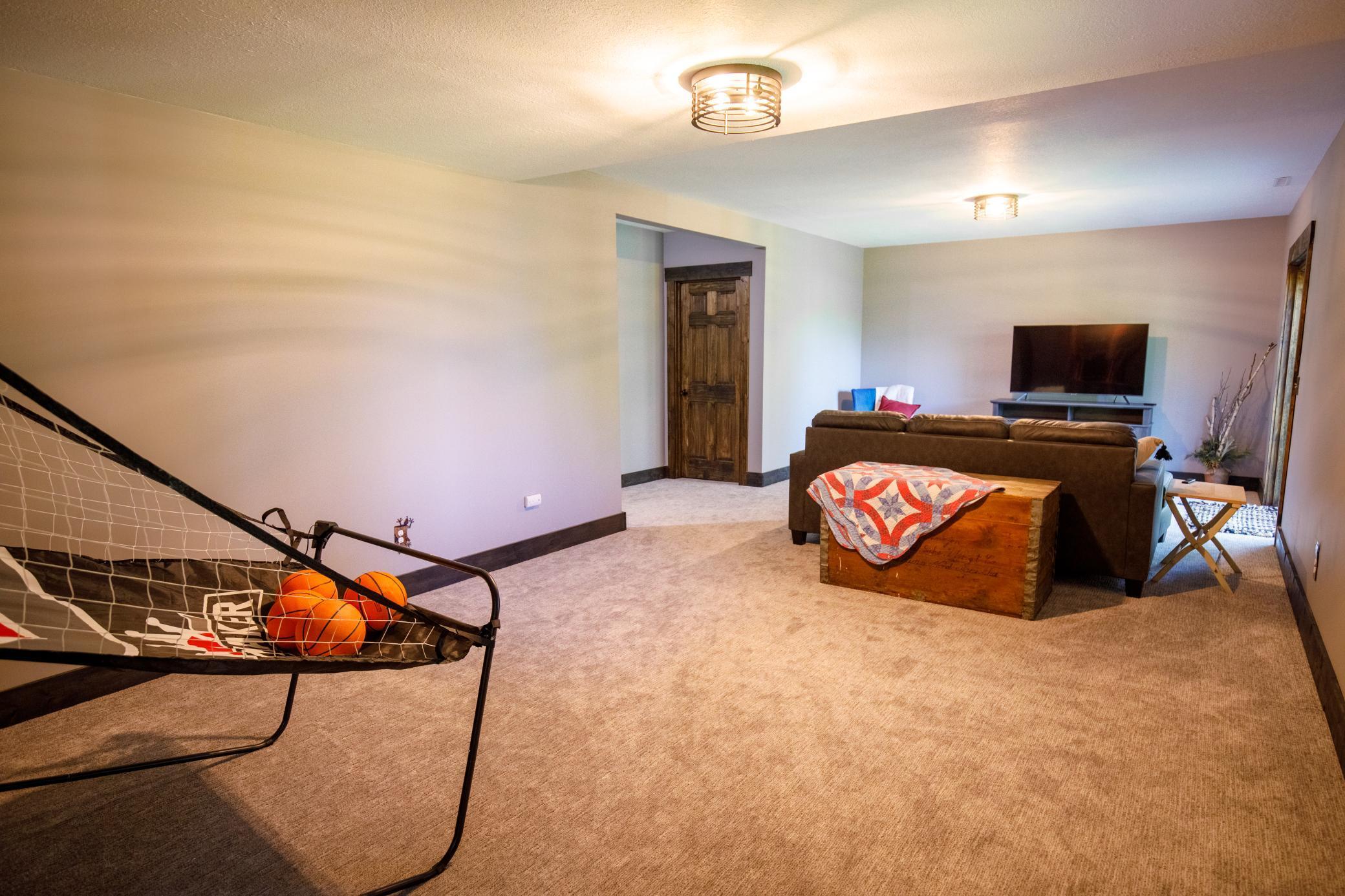 Breezy Point, Minnesota, 56472, United States, 5 Bedrooms Bedrooms, ,3 BathroomsBathrooms,Residential,For Sale,1906827