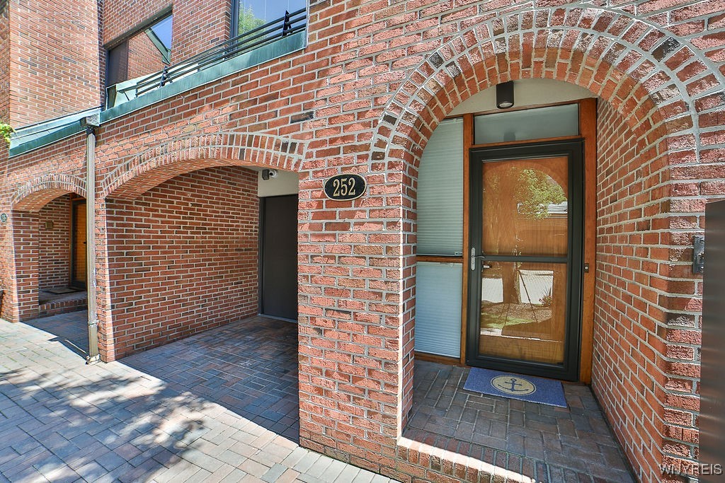 Buffalo, New York, 14202, United States, 3 Bedrooms Bedrooms, ,3 BathroomsBathrooms,Residential,For Sale,1976135