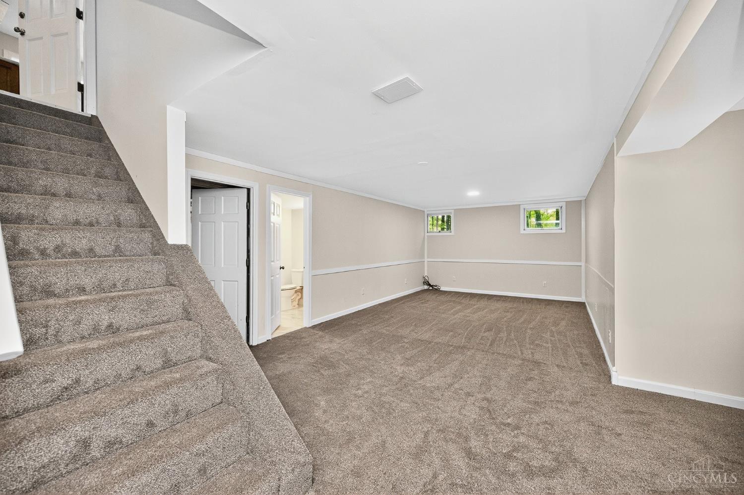 Sycamore Twp, Ohio, 45241, United States, 4 Bedrooms Bedrooms, ,4 BathroomsBathrooms,Residential,For Sale,1982774