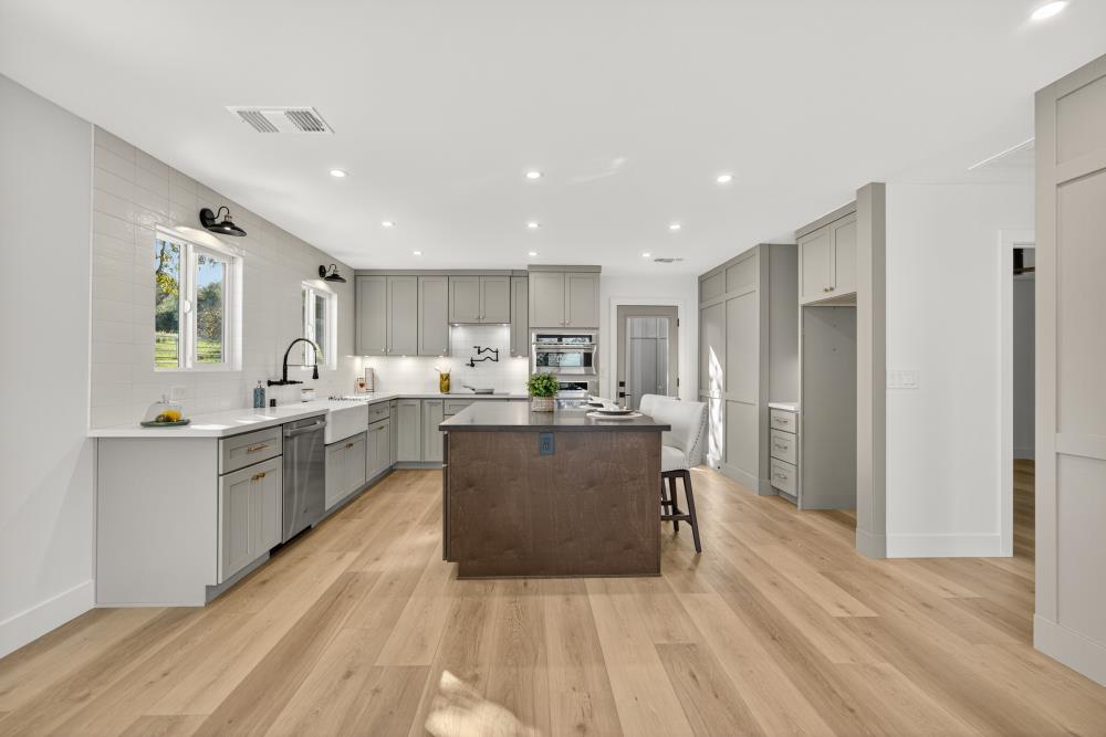 Shingle Springs, California, 95682, United States, 3 Bedrooms Bedrooms, ,2 BathroomsBathrooms,Residential,For Sale,1997348