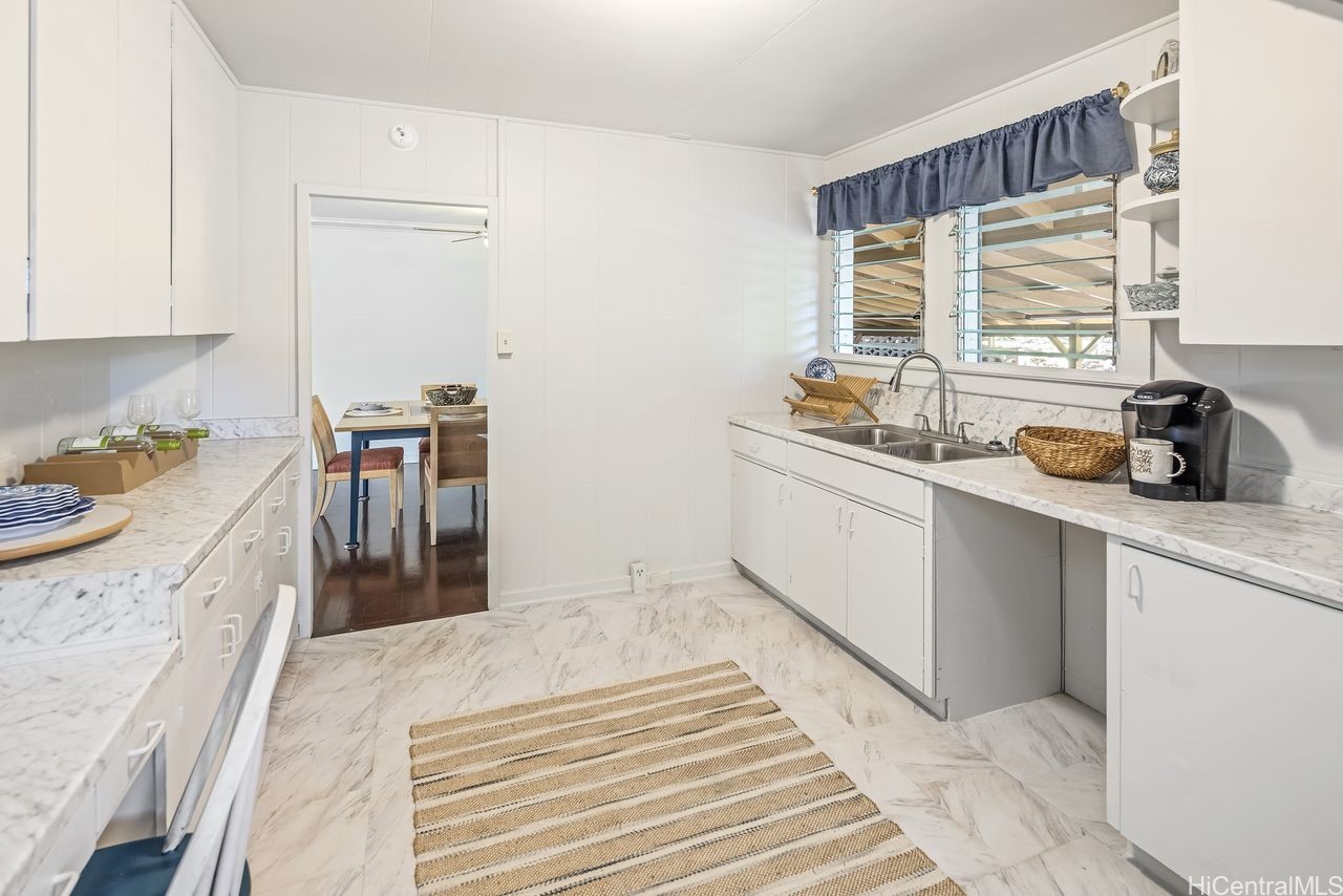 Honolulu, Hawaii, 96822, United States, 6 Bedrooms Bedrooms, ,4 BathroomsBathrooms,Residential,For Sale,1805040