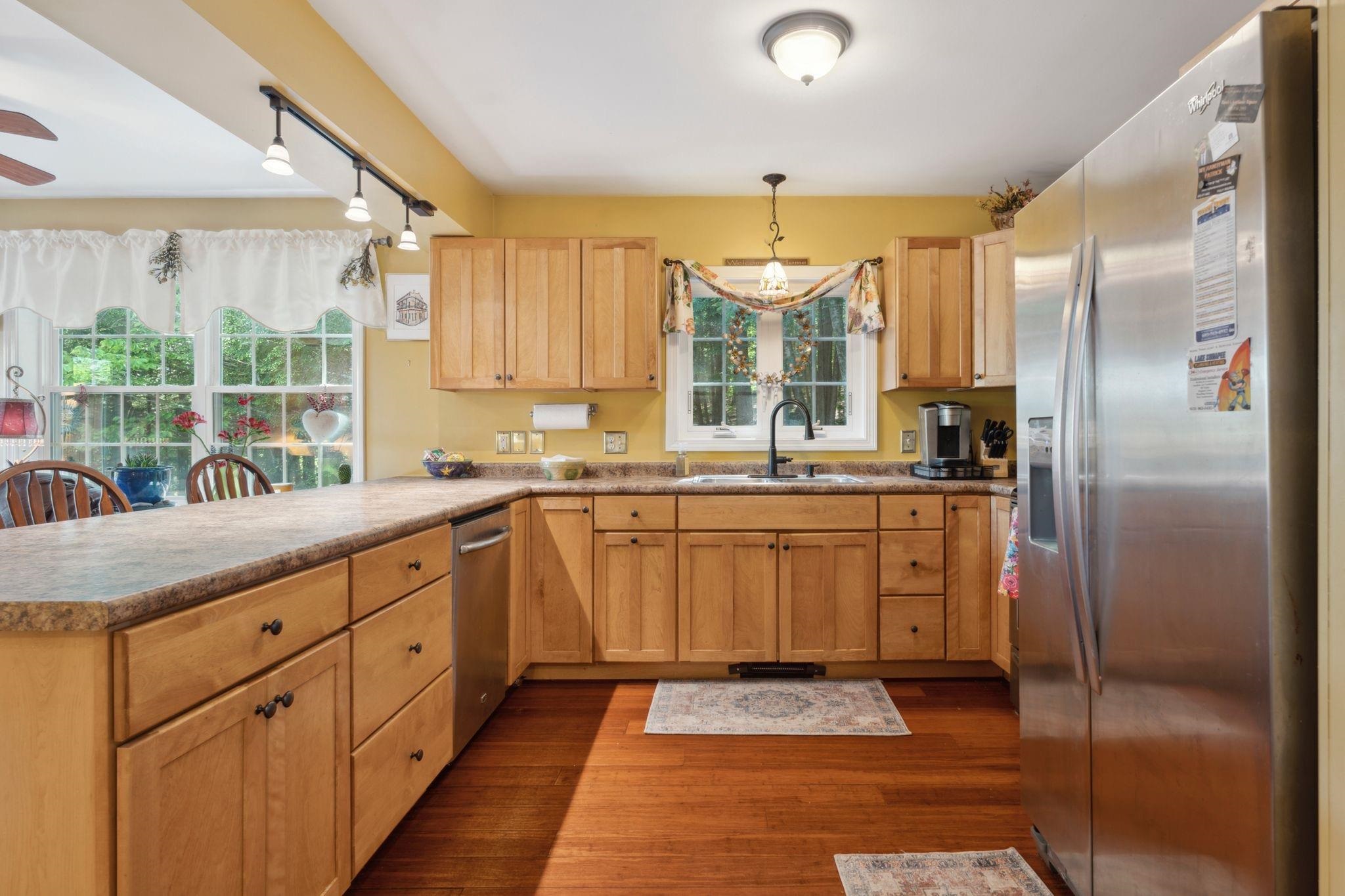 Sunapee, New Hampshire, 03782, United States, 4 Bedrooms Bedrooms, ,3 BathroomsBathrooms,Residential,For Sale,1892767