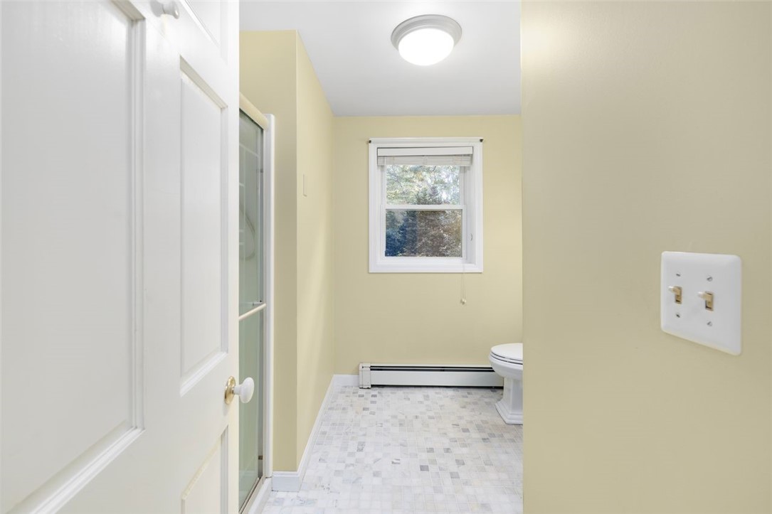 South Kingstown, Rhode Island, 02879, United States, 3 Bedrooms Bedrooms, ,2 BathroomsBathrooms,Residential,For Sale,1987683