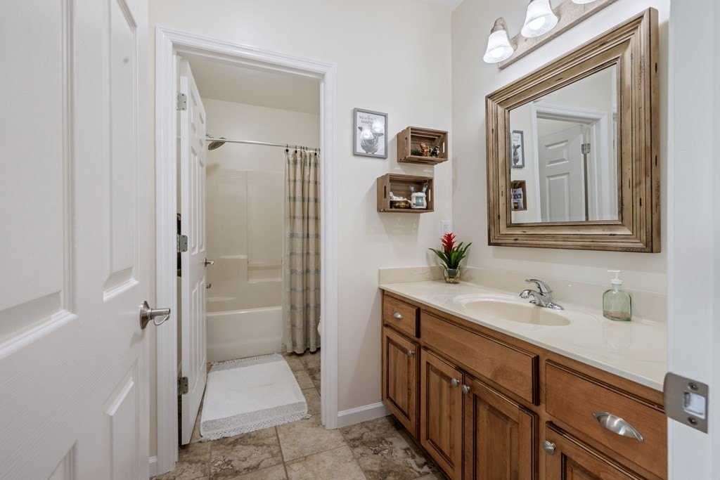 Warne, North Carolina, 28909, United States, 3 Bedrooms Bedrooms, ,3 BathroomsBathrooms,Residential,For Sale,1878165