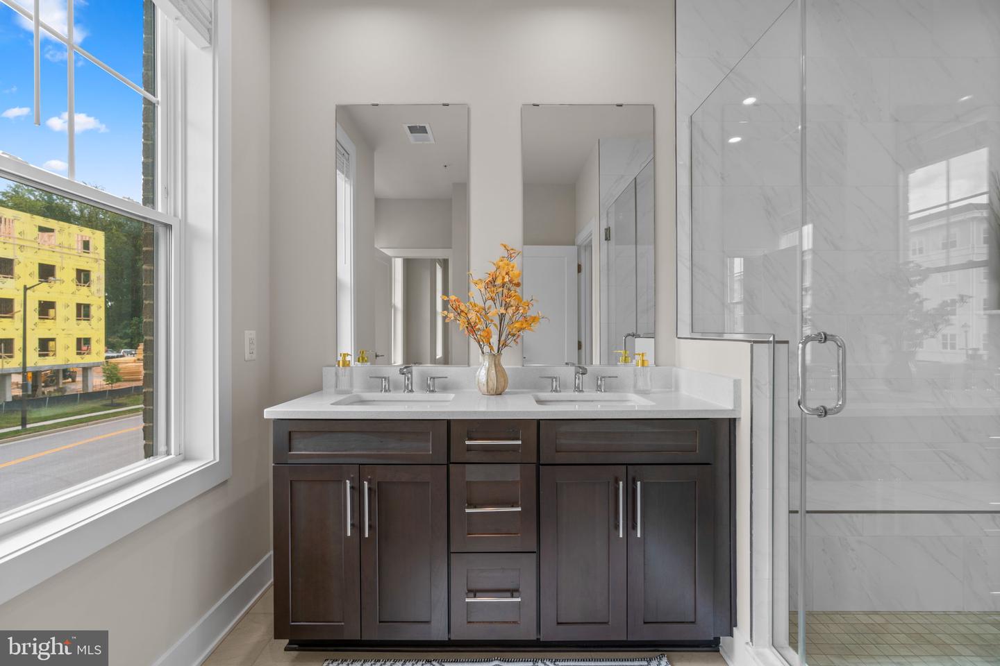Ellicott City, Maryland, 21042, United States, 3 Bedrooms Bedrooms, ,4 BathroomsBathrooms,Residential,For Sale,1933185