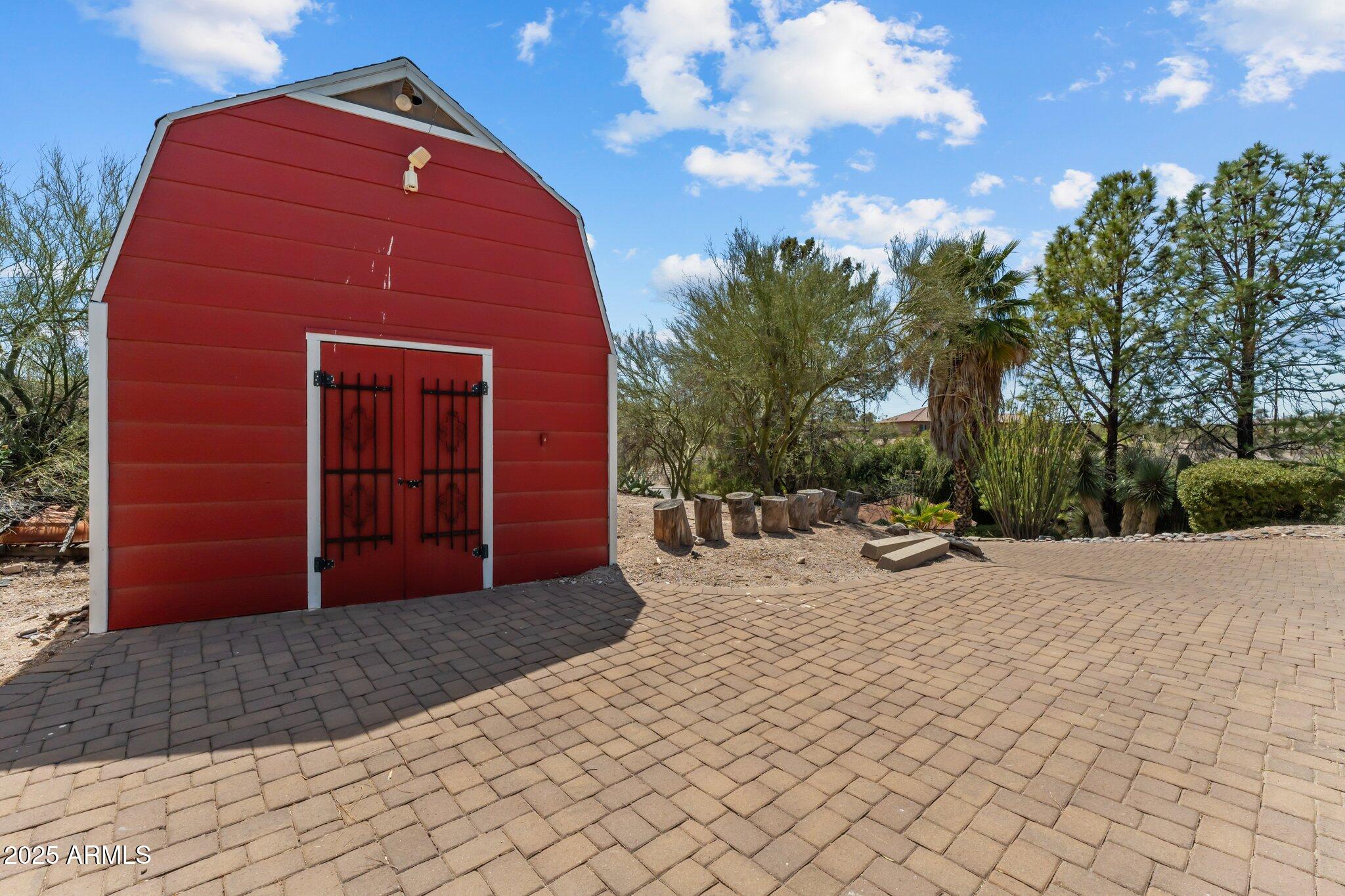 Wickenburg, Arizona, 85390, United States, 4 Bedrooms Bedrooms, ,3 BathroomsBathrooms,Residential,For Sale,1973921