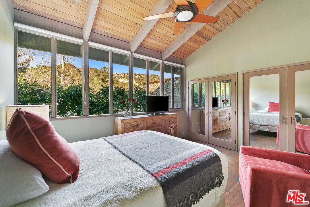 Calabasas, California, 91302, United States, 3 Bedrooms Bedrooms, ,2 BathroomsBathrooms,Residential,For Sale,1723181