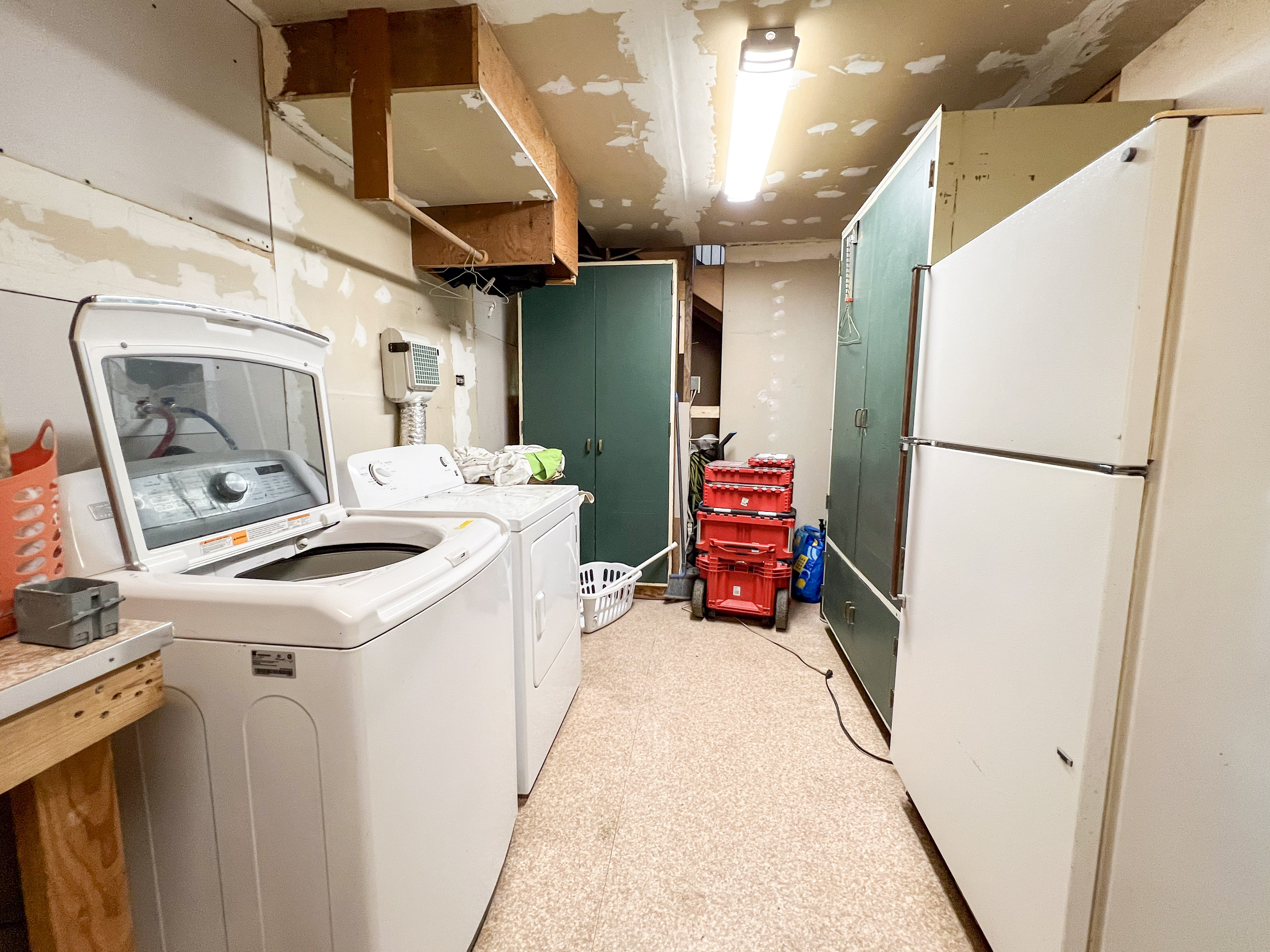 Kettle Falls, Washington, 99141, United States, 3 Bedrooms Bedrooms, ,2 BathroomsBathrooms,Residential,For Sale,1985709