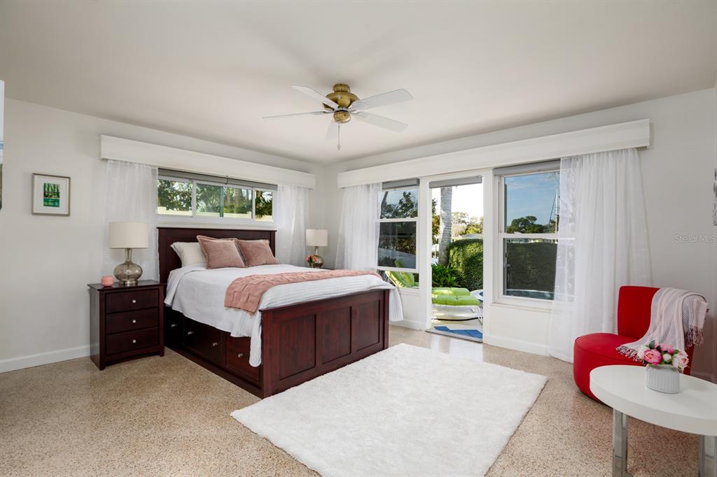 St Petersburg, Florida, 33705, United States, 3 Bedrooms Bedrooms, ,4 BathroomsBathrooms,Residential,For Sale,1793107