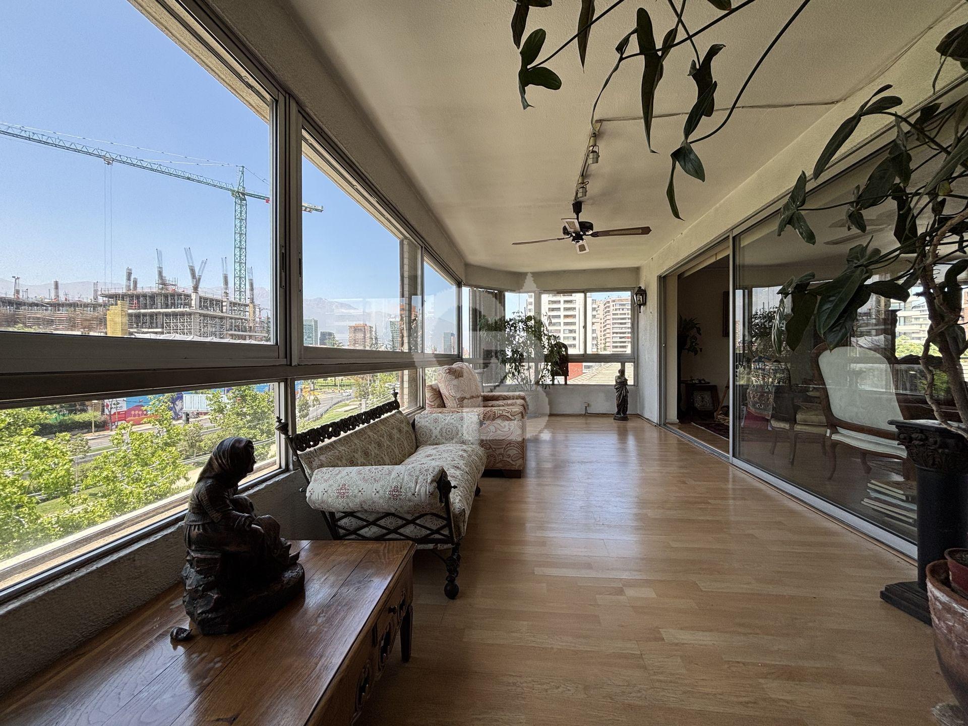 Las Condes, Chile, 3 Bedrooms Bedrooms, ,2 BathroomsBathrooms,Residential,For Sale,1997043