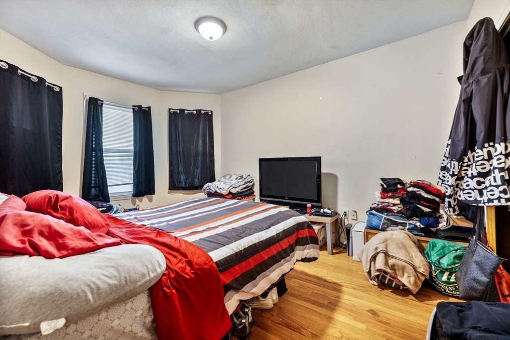 Boston, Massachusetts, 02126, United States, 9 Bedrooms Bedrooms, ,3 BathroomsBathrooms,Residential,For Sale,1979566