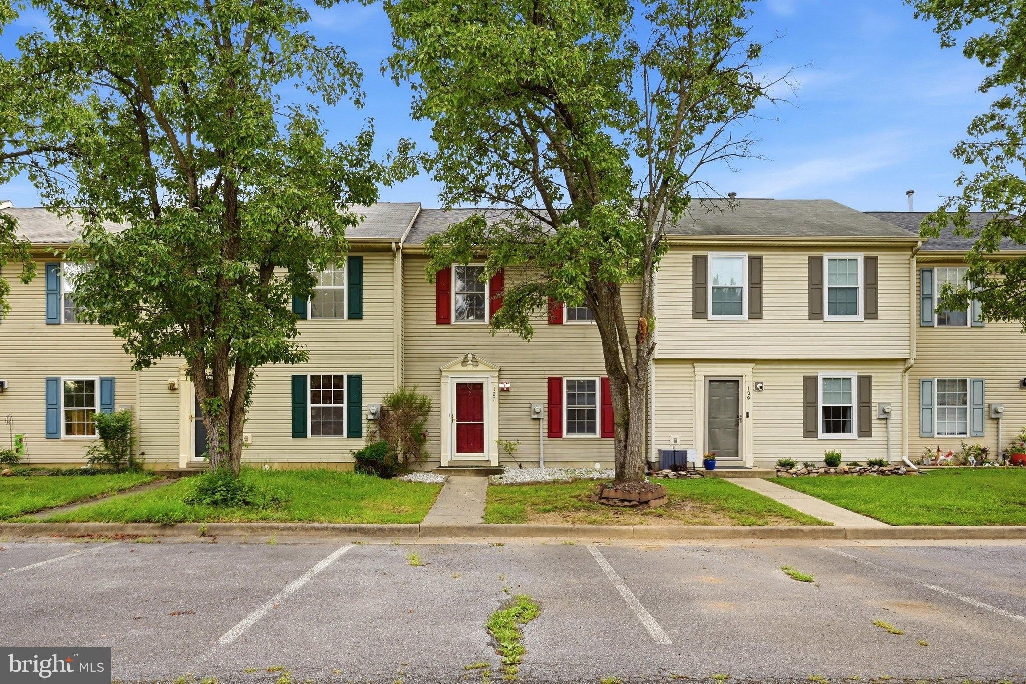 Georgetowne Ct, Stephens City, VA 22655