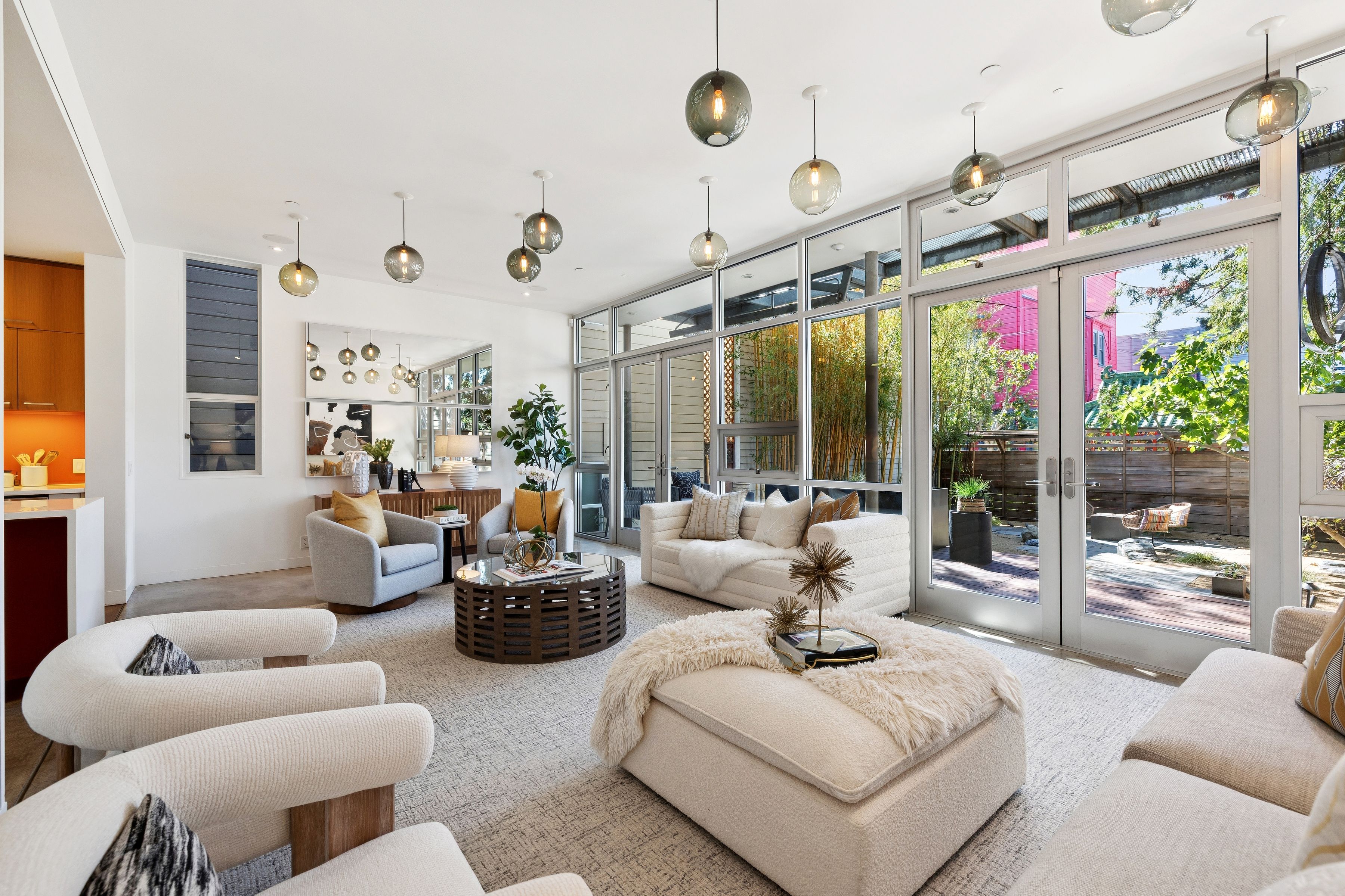  1076 South Van Ness Avenue - 物件實景