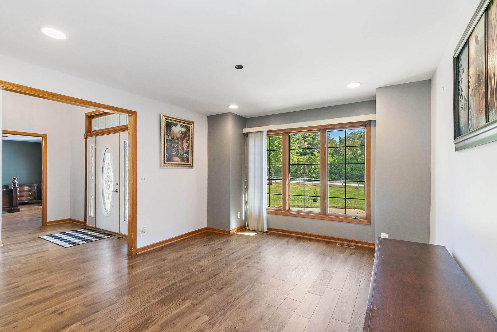 Custer Park, Illinois, 60481, United States, 4 Bedrooms Bedrooms, ,3 BathroomsBathrooms,Residential,For Sale,1977920