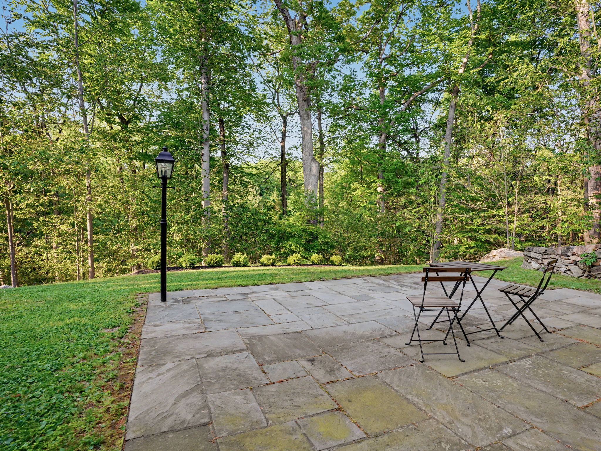  Turn-Key North Stamford Ranch with Private Pond Views - 物件實景