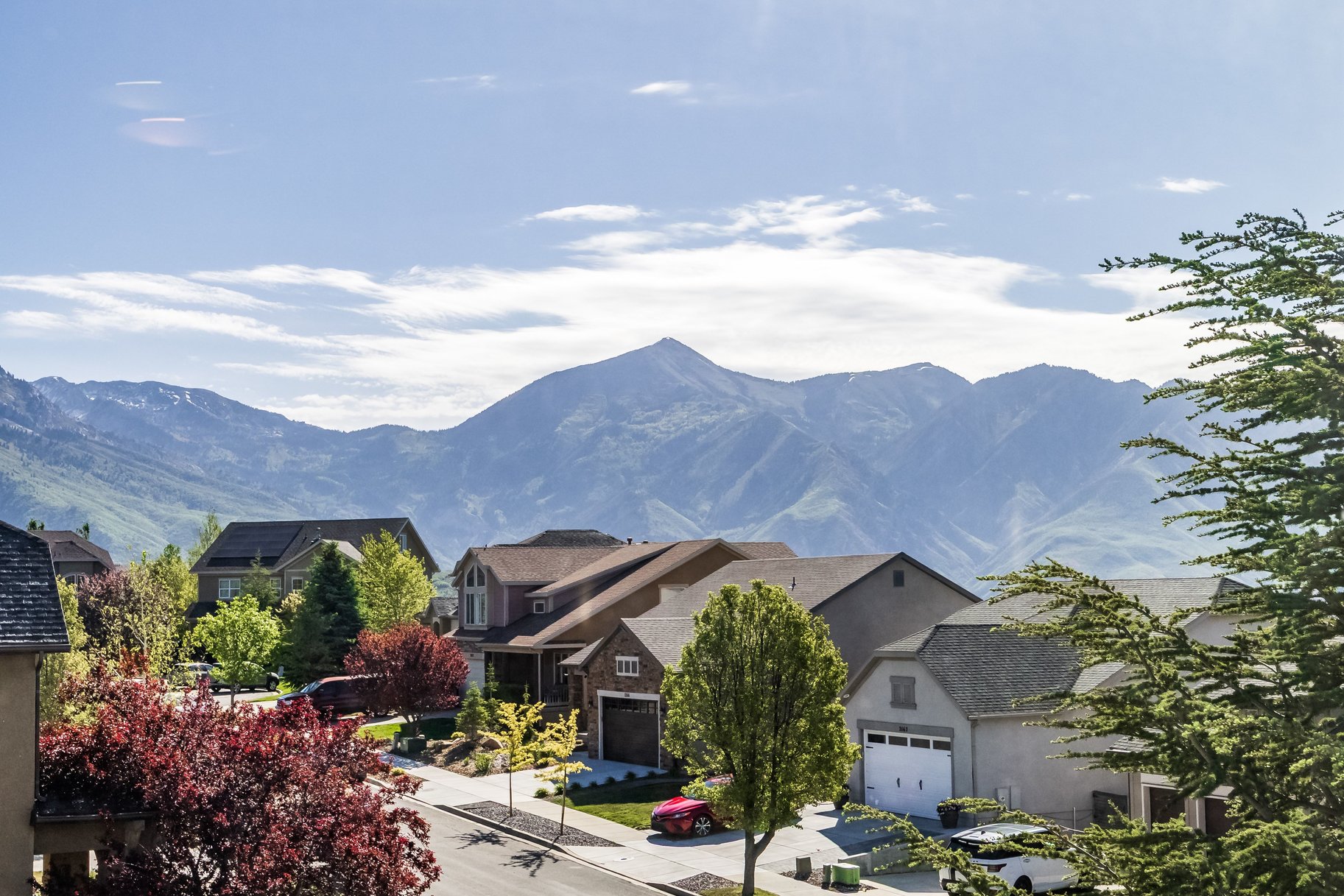 Peaceful Mountain Living with Amenities That Impress - 物件實景