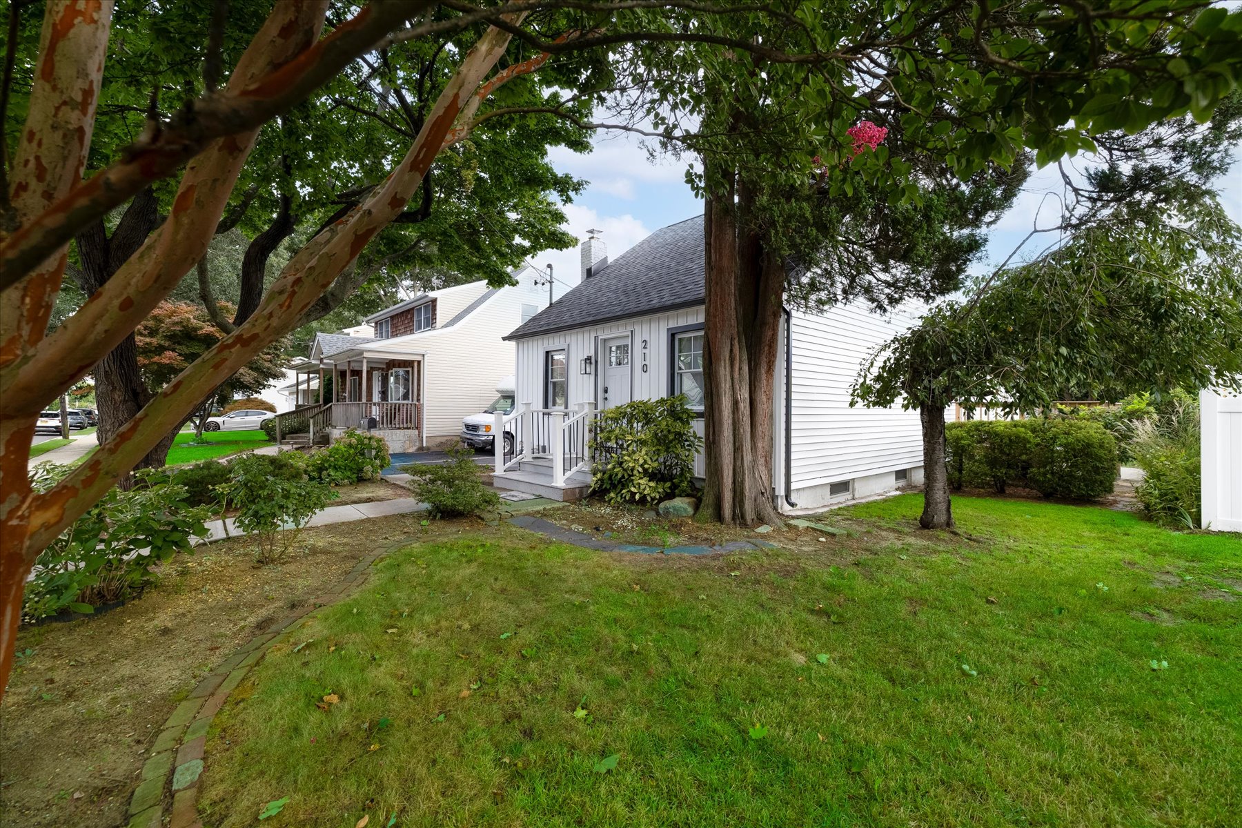  210 N Delaware Avenue, Massapequa, NY, 11758 - 物件實景