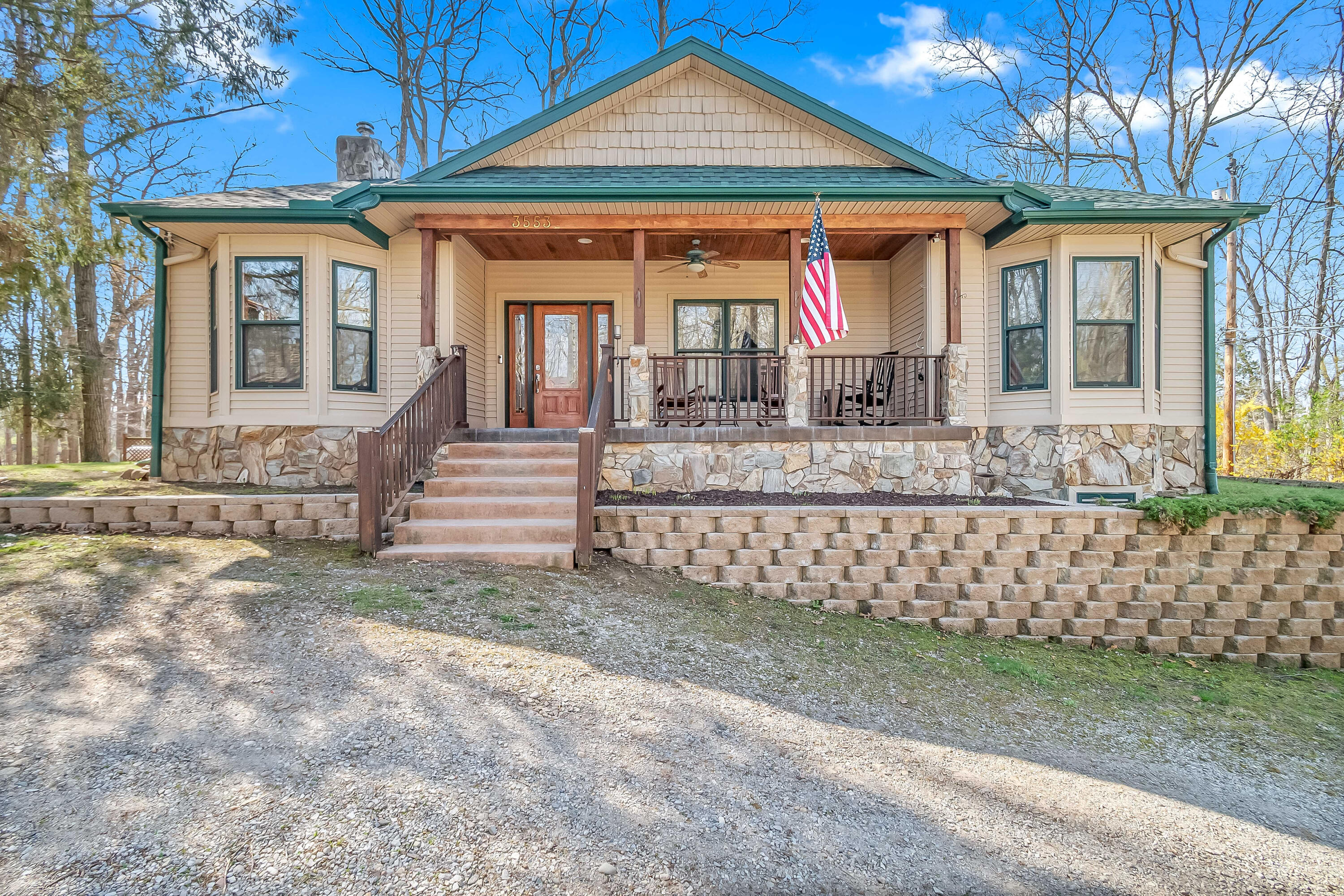 Hillsdale, Michigan, 49242, United States, 5 Bedrooms Bedrooms, ,3 BathroomsBathrooms,Residential,For Sale,1980121