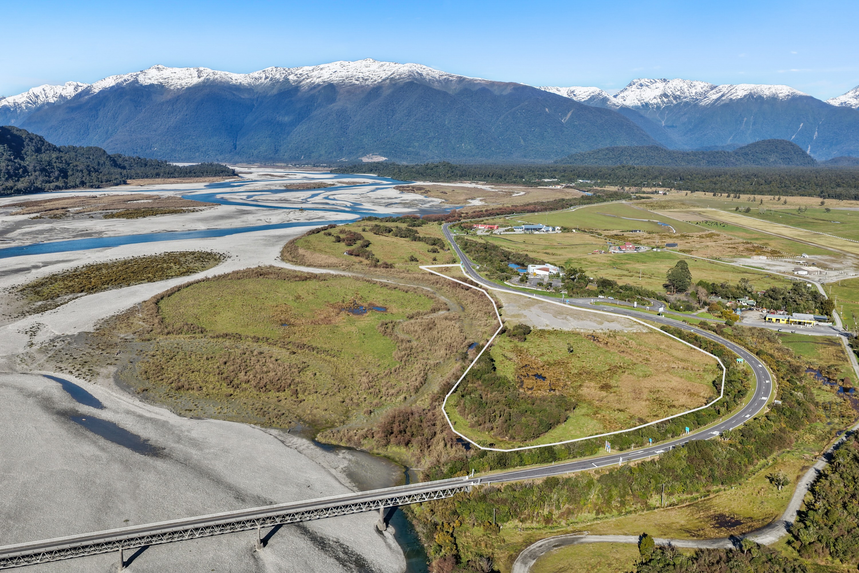  Riverfront Land, Strategic Location - 物件實景