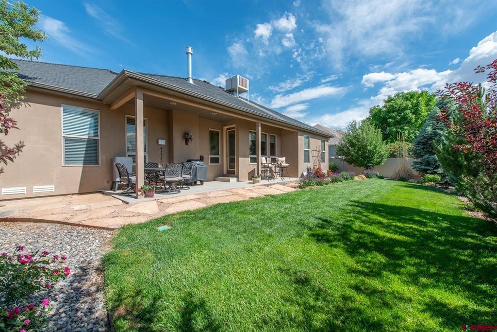 Montrose, Colorado, 81401, United States, 3 Bedrooms Bedrooms, ,2 BathroomsBathrooms,Residential,For Sale,1977098