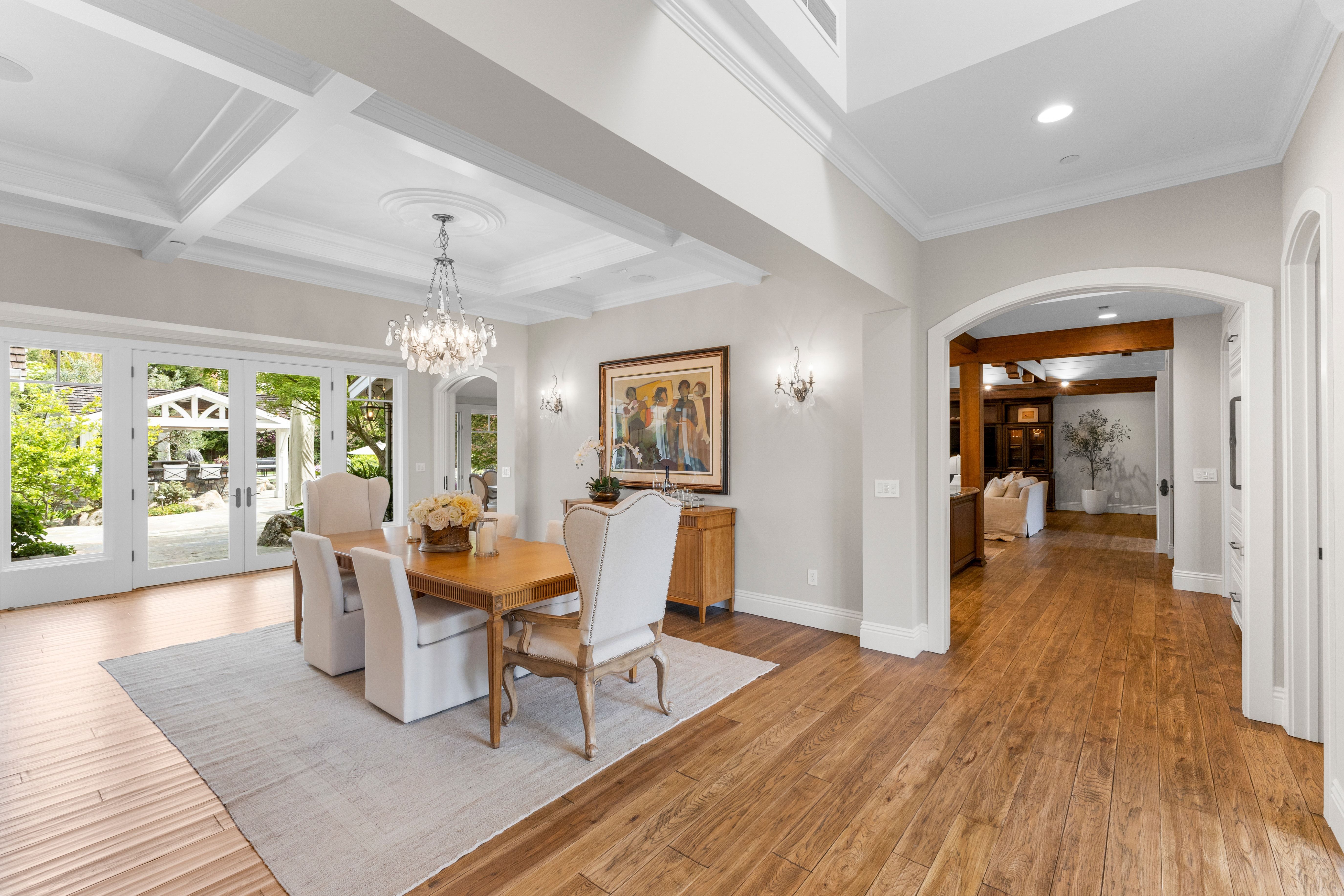  A Private One-Acre Compound Defined by Craftsmanship, Scale and Resort Living - 物件實景