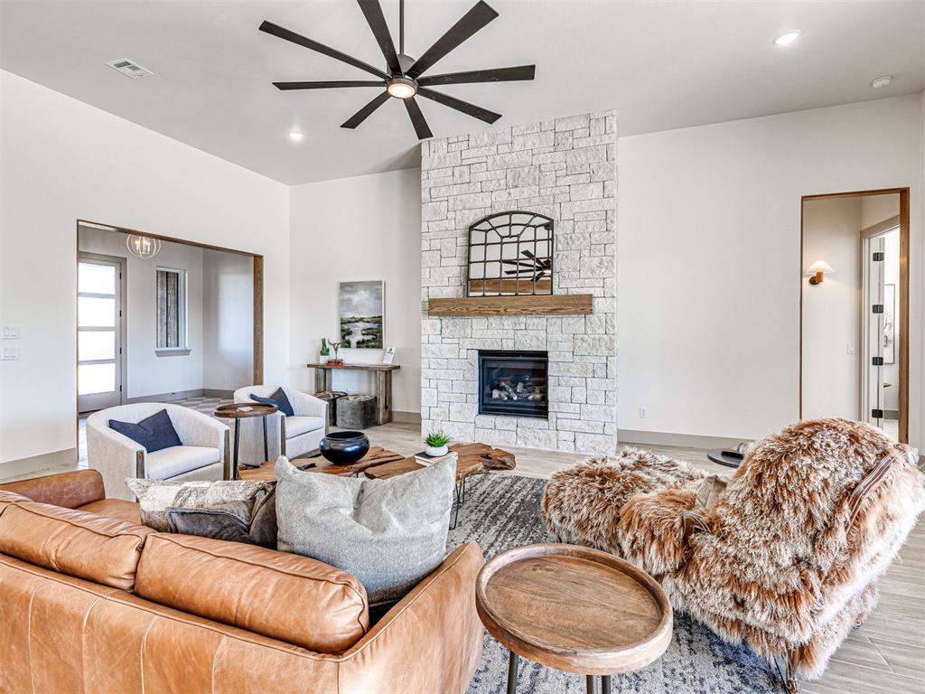 Goldsby, Oklahoma, 73093, United States, 4 Bedrooms Bedrooms, ,5 BathroomsBathrooms,Residential,For Sale,1975675