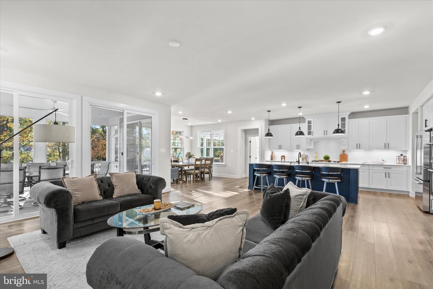 Berlin, Maryland, 21811, United States, 5 Bedrooms Bedrooms, ,4 BathroomsBathrooms,Residential,For Sale,1989737