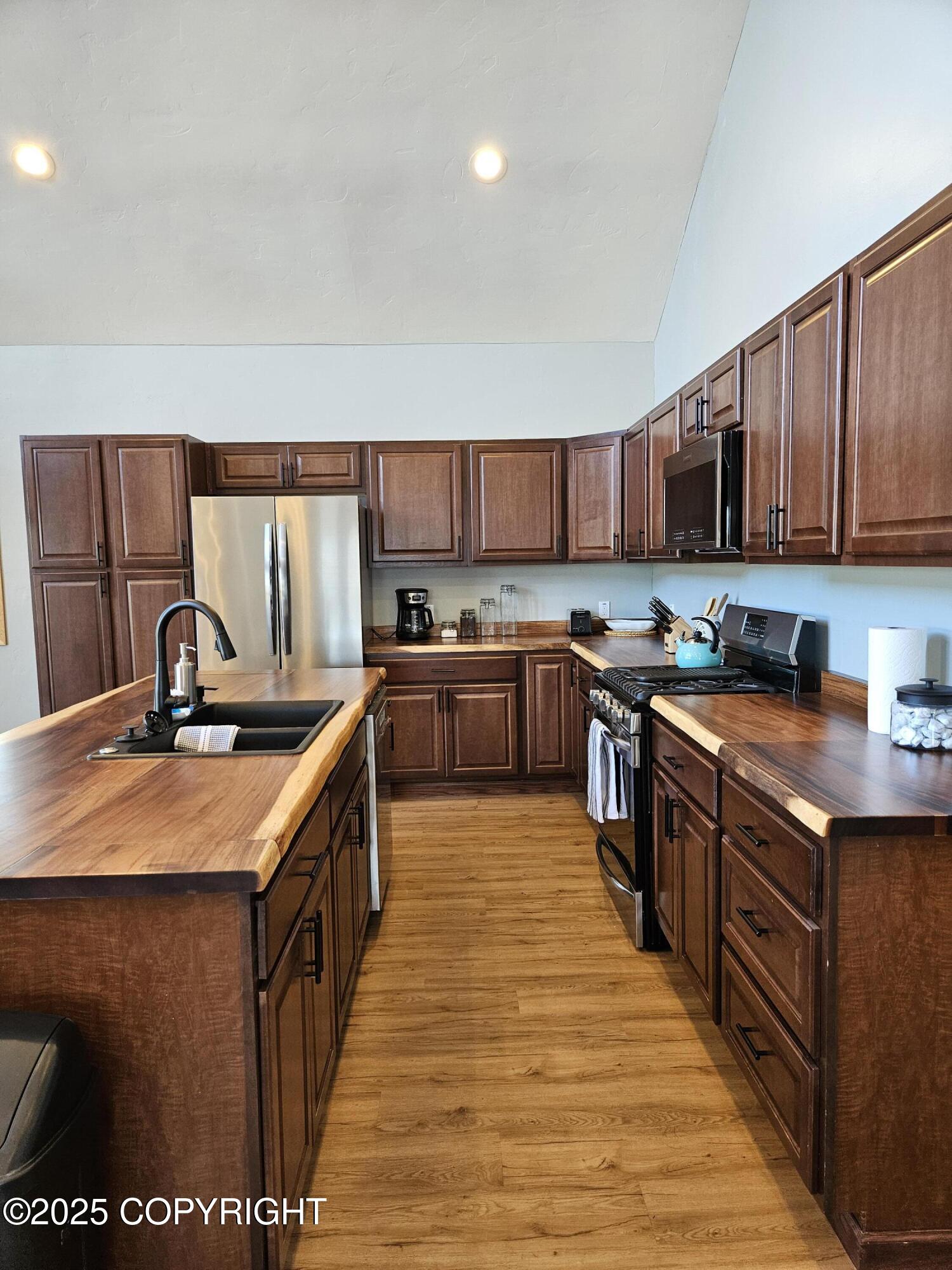 Soldotna, Alaska, 99669, United States, 3 Bedrooms Bedrooms, ,3 BathroomsBathrooms,Residential,For Sale,1928733