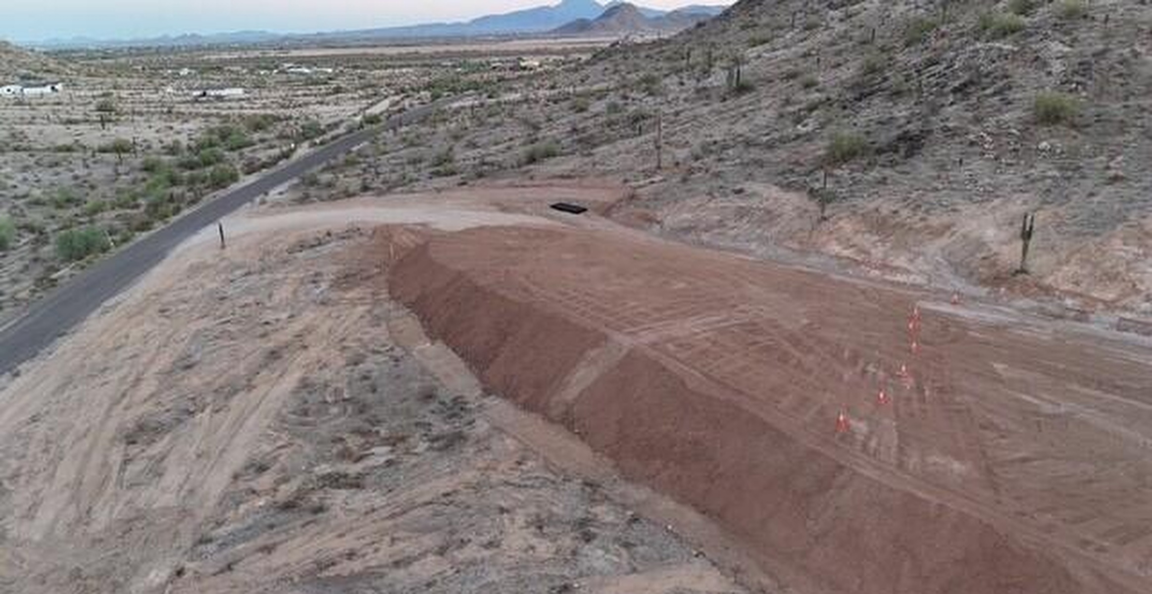  12608 N Sleeping Coyote Drive  Oro Valley, AZ - 物件實景