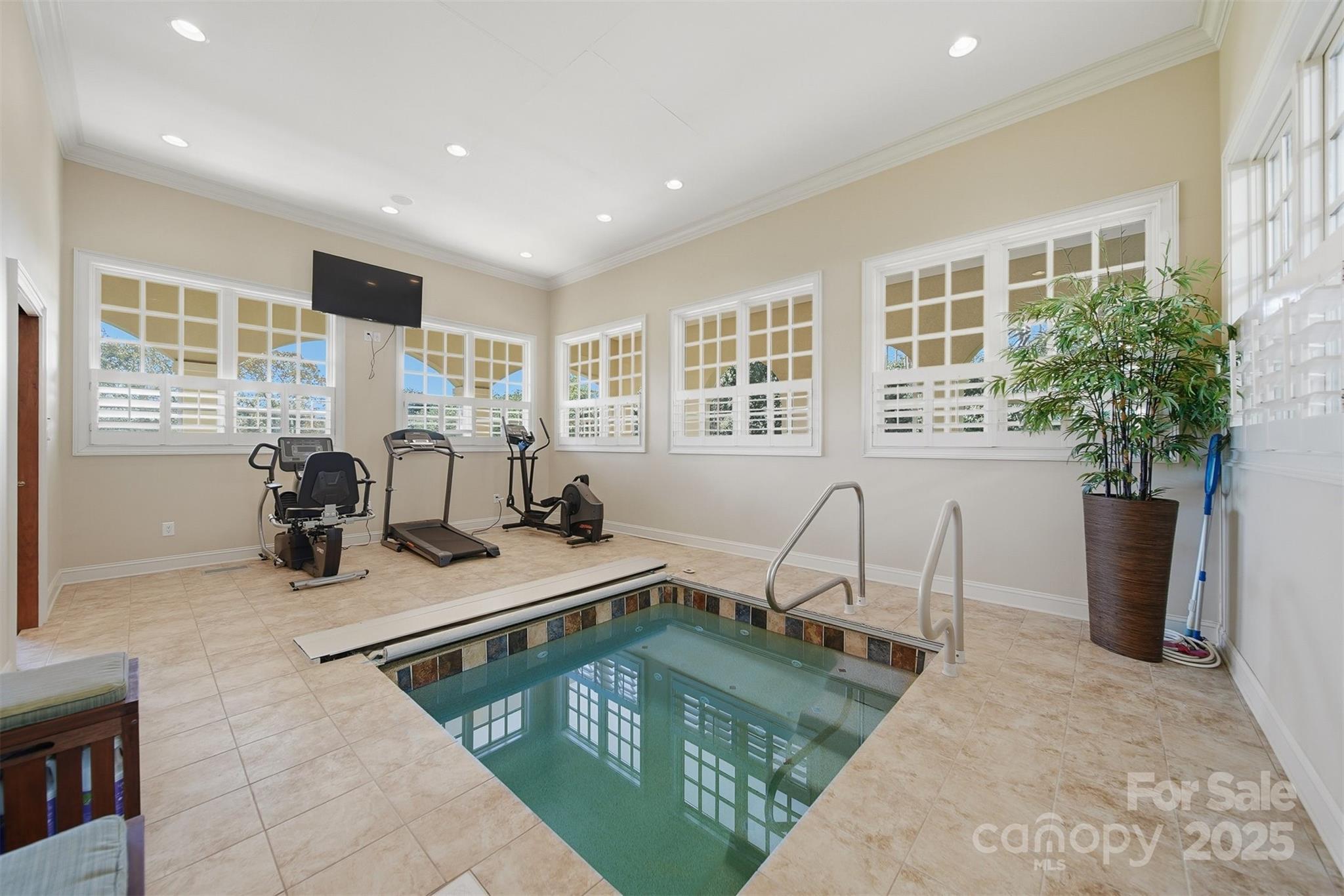 Conover, North Carolina, 28613, United States, 6 Bedrooms Bedrooms, ,7 BathroomsBathrooms,Residential,For Sale,1991981