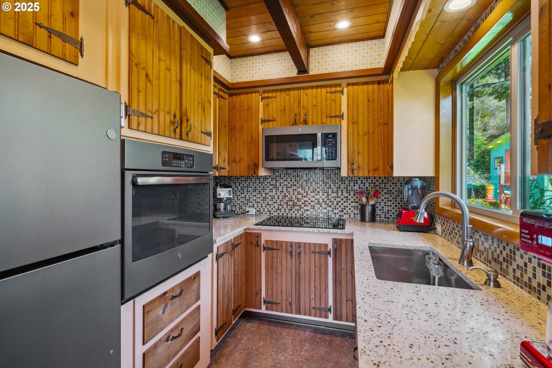 Cloverdale, Oregon, 97112, United States, 3 Bedrooms Bedrooms, ,2 BathroomsBathrooms,Residential,For Sale,1805401