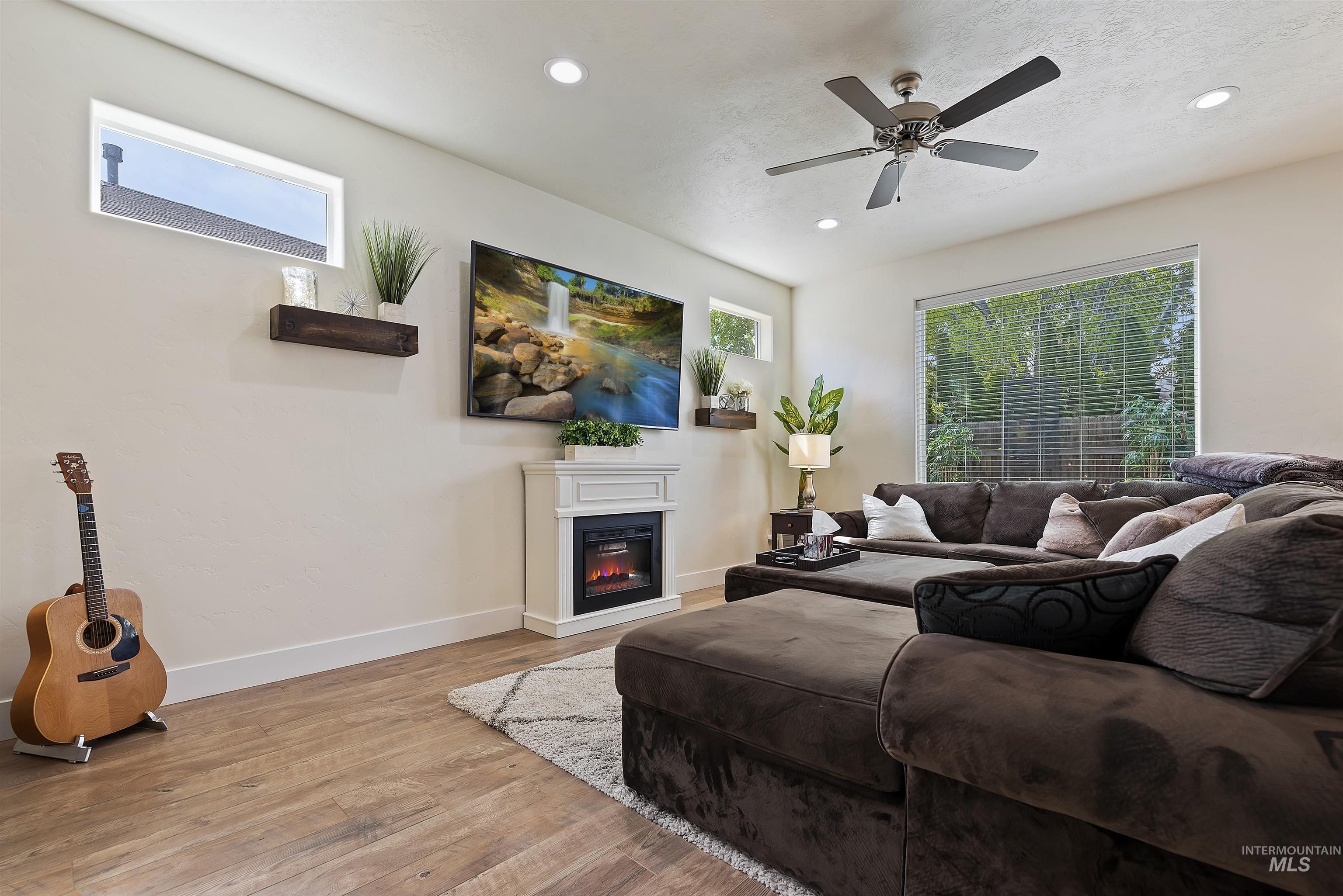 9533 De Witt St, Boise, Idaho, 83704, United States, 3 Bedrooms Bedrooms, ,3 BathroomsBathrooms,Residential,For Sale,9533 De Witt St,1432478