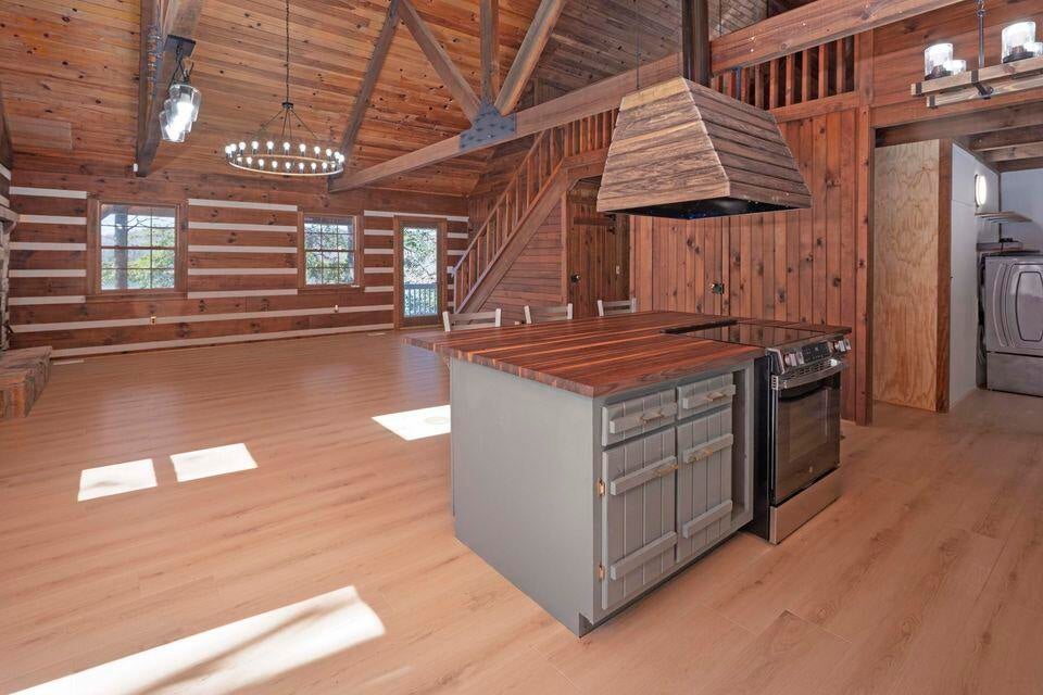 Spring City, Tennessee, 37381, United States, 1 Bedroom Bedrooms, ,2 BathroomsBathrooms,Residential,For Sale,1826365