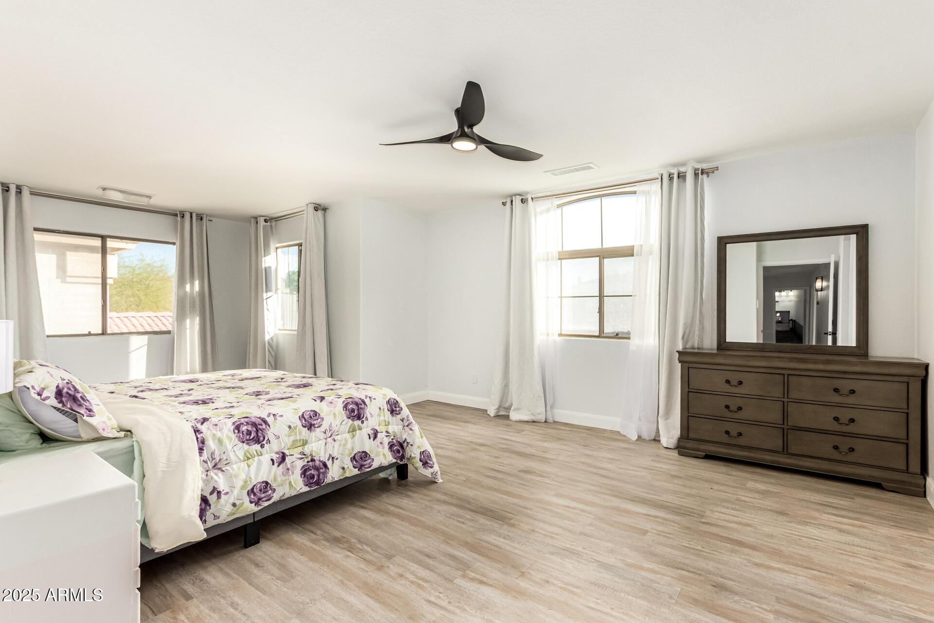 Glendale, Arizona, 85310, United States, 4 Bedrooms Bedrooms, ,3 BathroomsBathrooms,Residential,For Sale,2005512