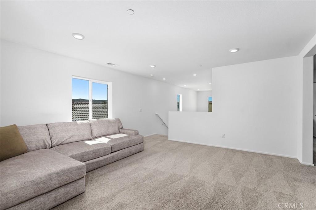 Winchester, California, 92596, United States, 5 Bedrooms Bedrooms, ,3 BathroomsBathrooms,Residential,For Sale,1986511