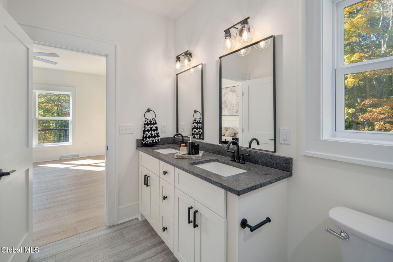 Lake George, New York, 12845, United States, 3 Bedrooms Bedrooms, ,3 BathroomsBathrooms,Residential,For Sale,1960520