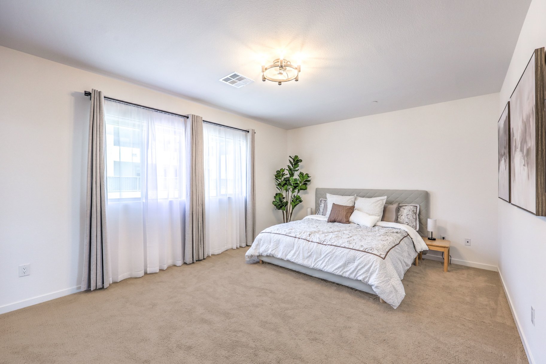  Beautifully Upgraded 2-Story Home in a Gated Community in Summerlin West - 物件實景