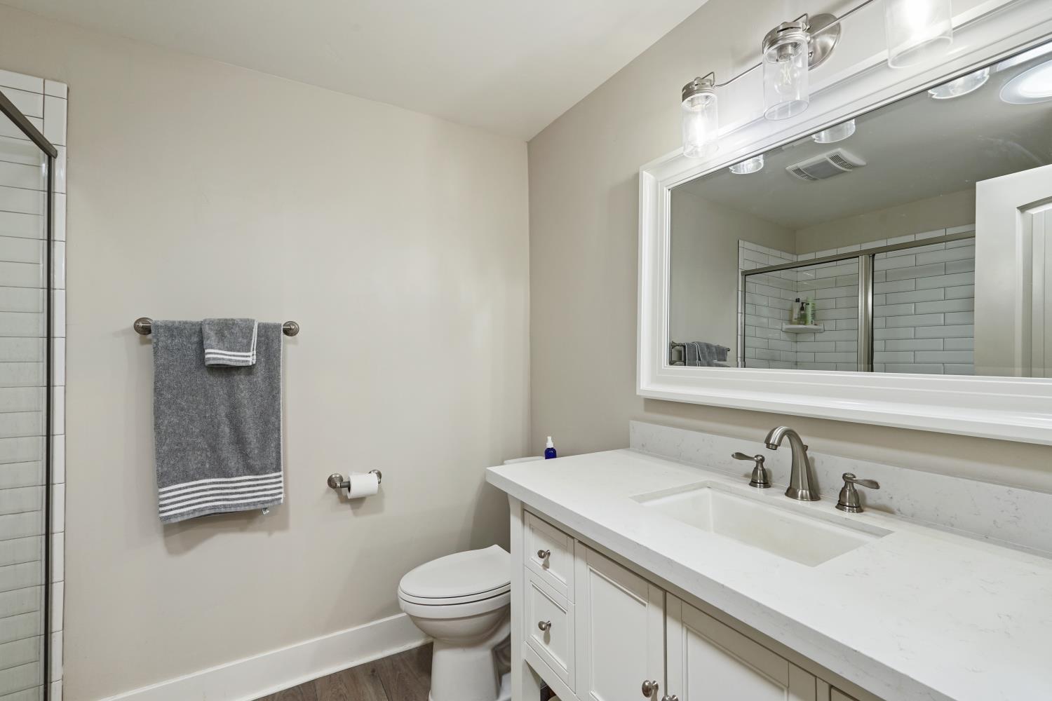 Woodbridge, California, 95258, United States, 2 Bedrooms Bedrooms, ,2 BathroomsBathrooms,Residential,For Sale,2049310
