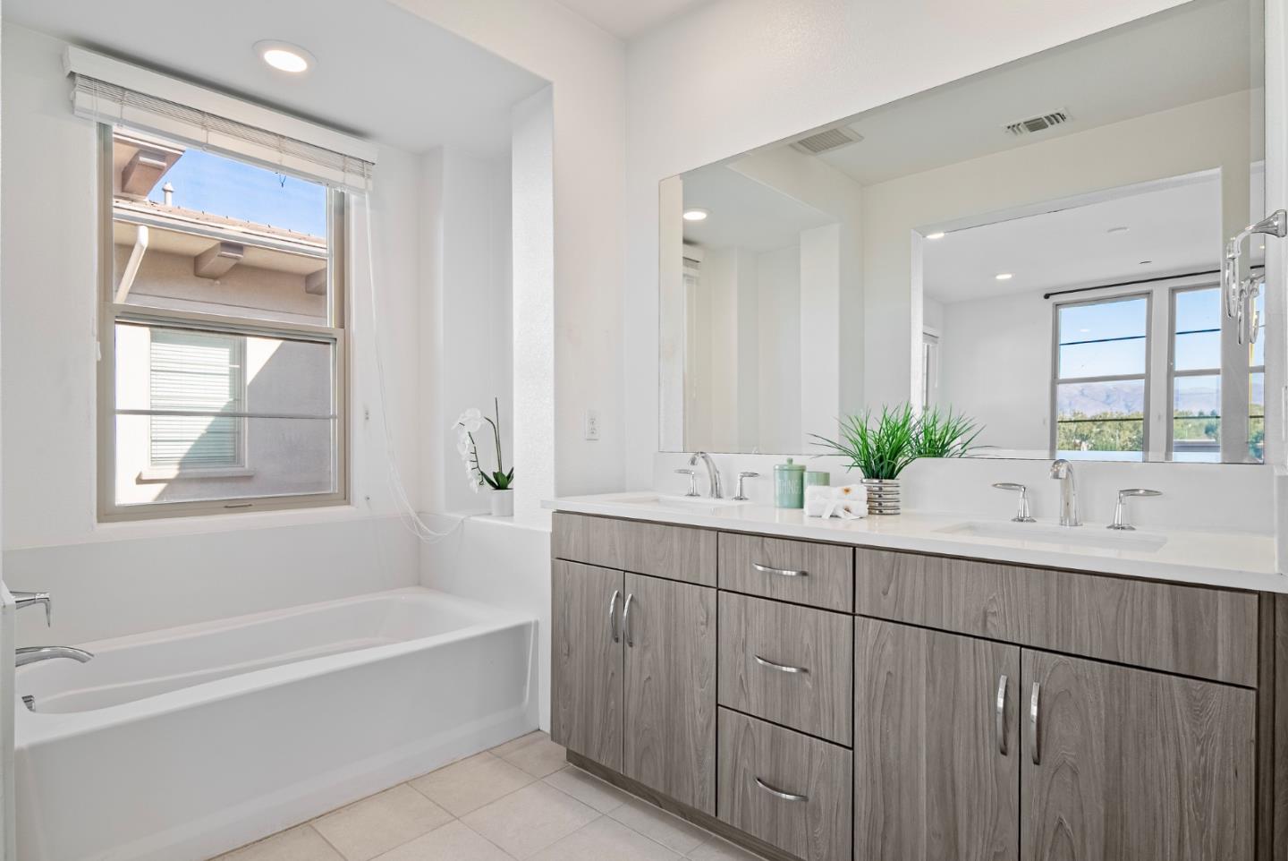 San Jose, California, 95131, United States, 4 Bedrooms Bedrooms, ,5 BathroomsBathrooms,Residential,For Sale,1991929