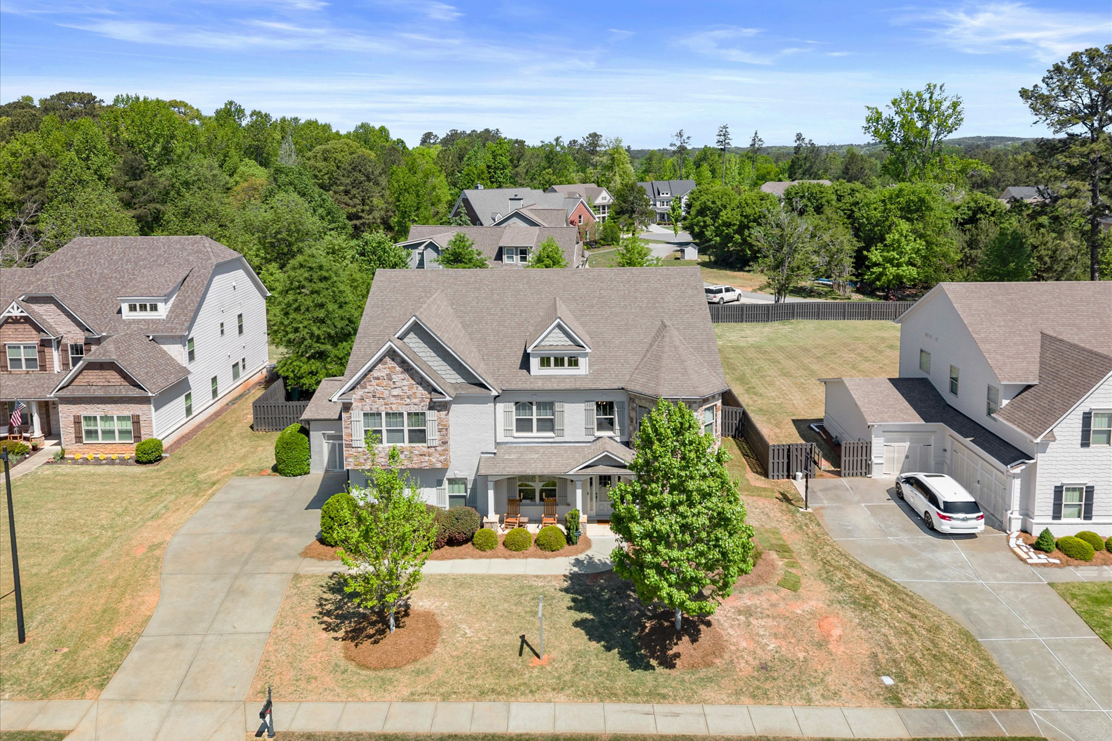  One-of-a-kind Home Offers an Exceptional Blend of Space, Style, and Upgrades - 物件實景