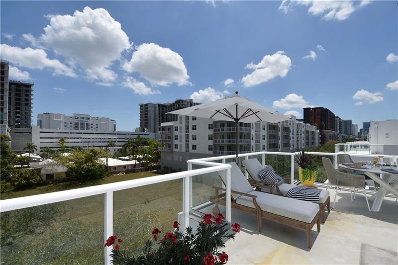 Fort Lauderdale, Florida, 33304, United States, 3 Bedrooms Bedrooms, ,4 BathroomsBathrooms,Residential,For Sale,1793977