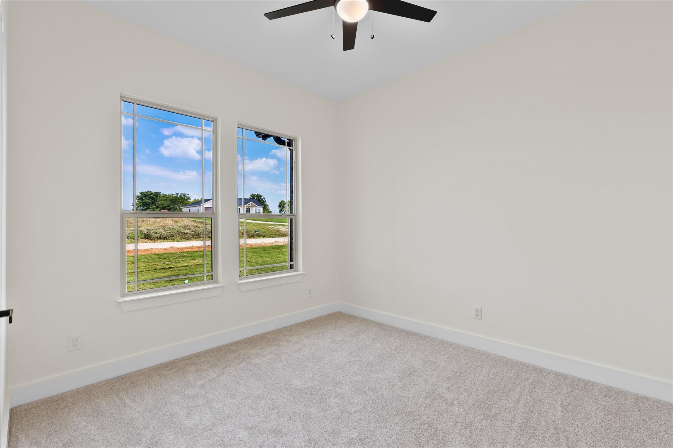 Whitesboro, Texas, 76273, United States, 4 Bedrooms Bedrooms, ,4 BathroomsBathrooms,Residential,For Sale,1848592